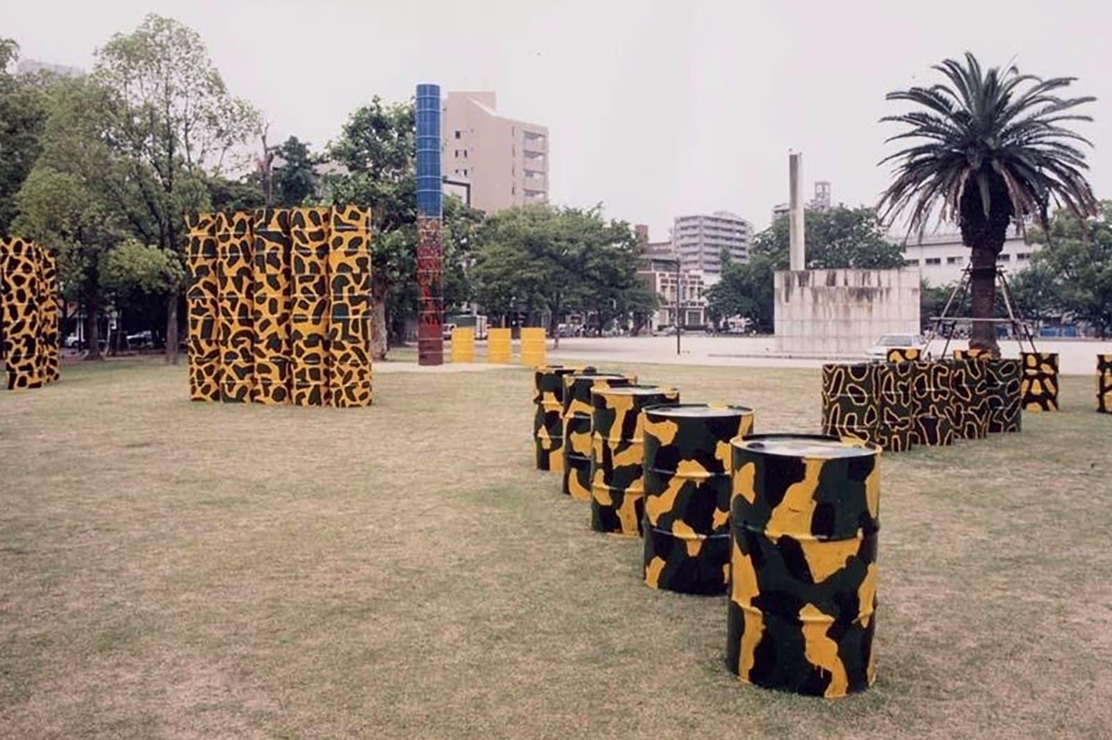 Chandraguptha Thenuwara, The Monument for Innocent Victims of War and Labyrinth, Raizen Park, Fukuoka, Japan, 1999