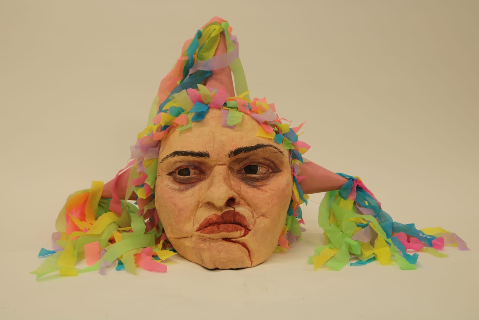 Paola Quiñonez, Piñata, 2021
