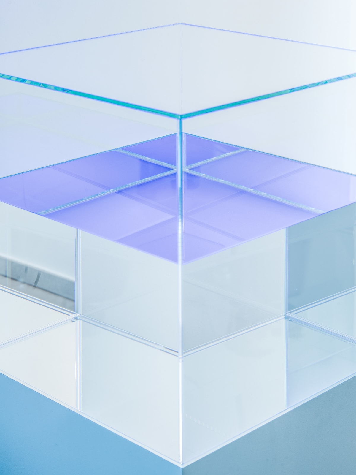 Ann Veronica Janssens, Blue Light, 2011