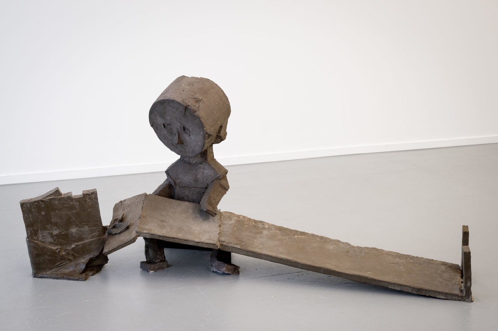 Sven 't Jolle, Universal war / grandmother and child, 2023