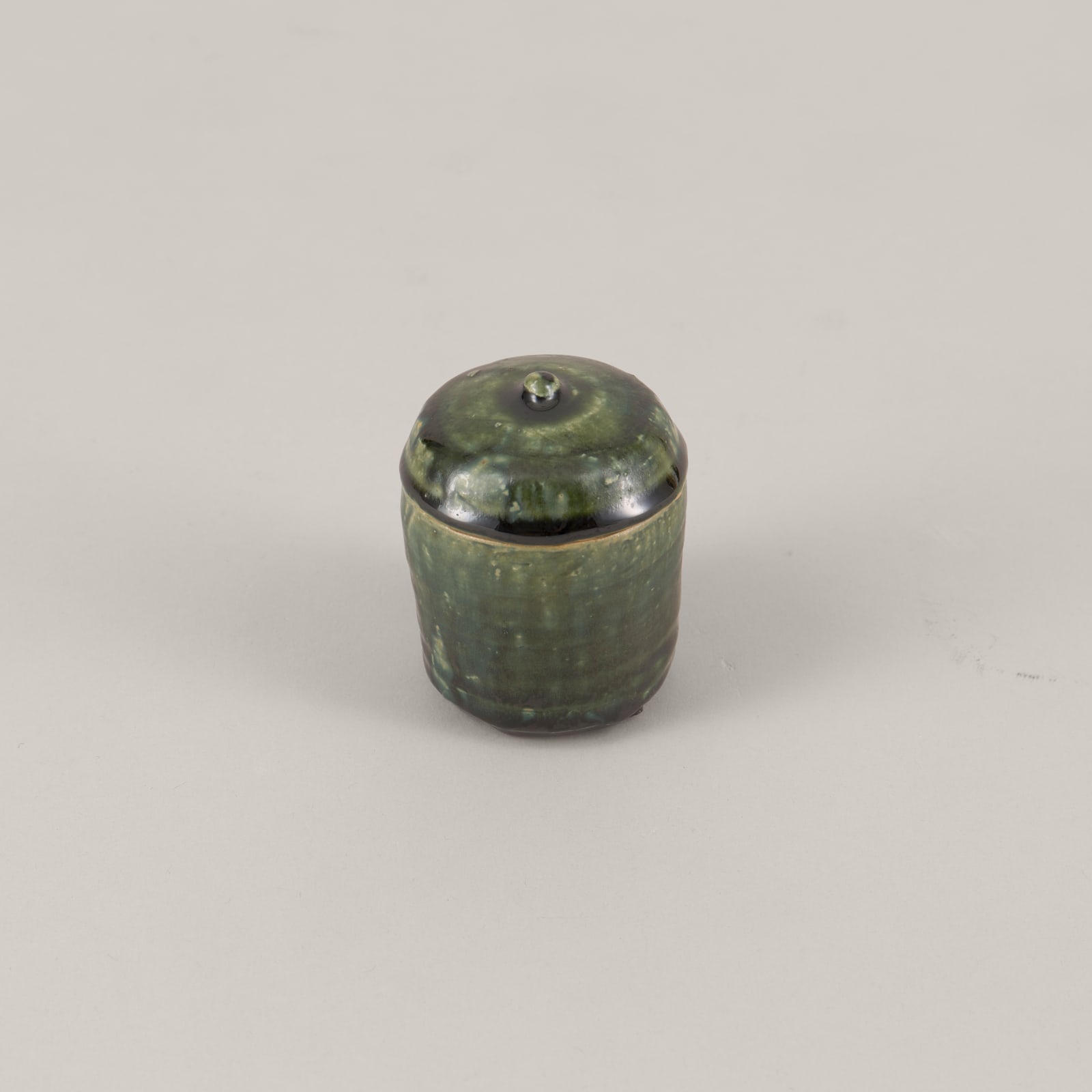 Shinobi Tsubo｜織部しのび壺, 2024