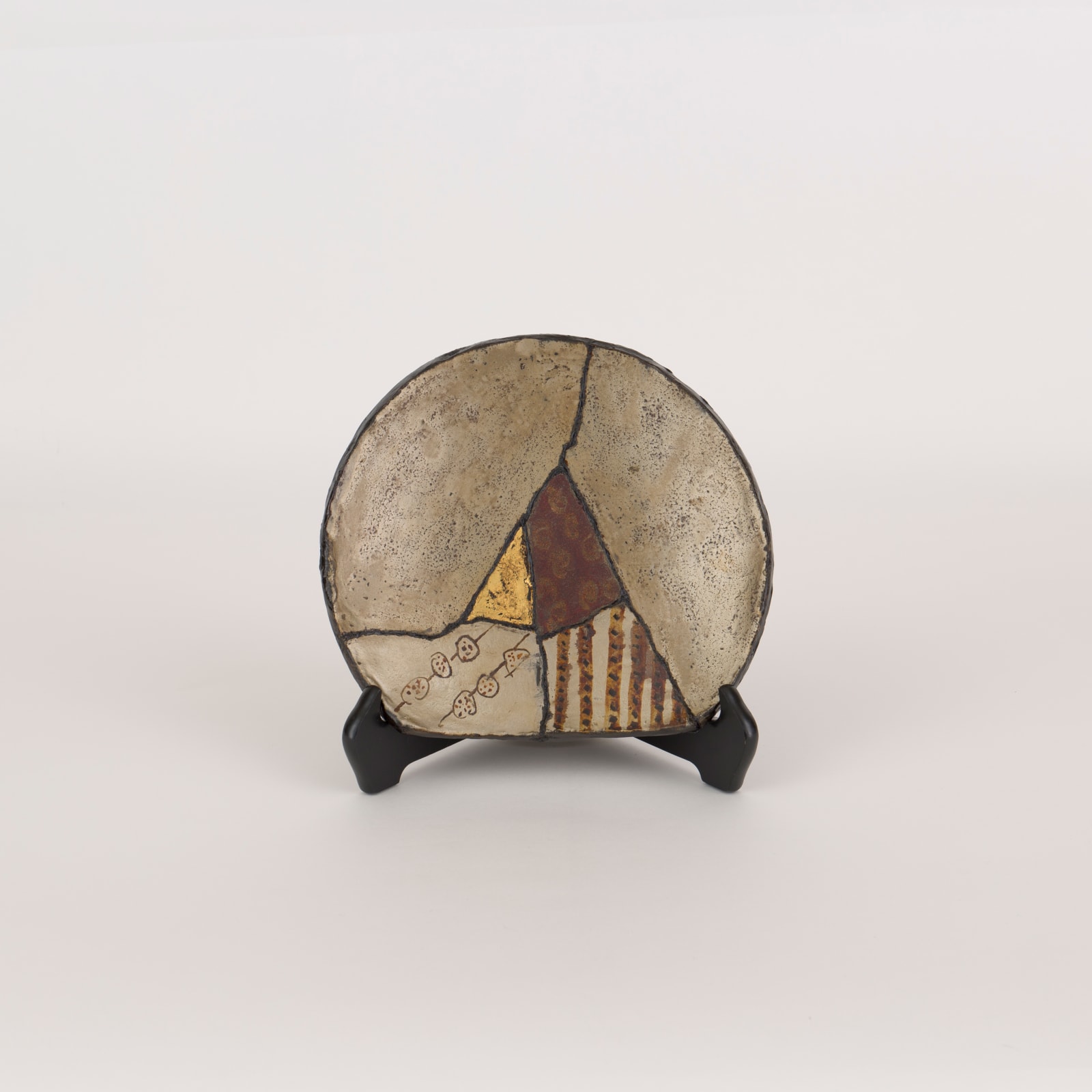 Half-Moon Plate with Patchwork Design|寄継半月皿, 2023