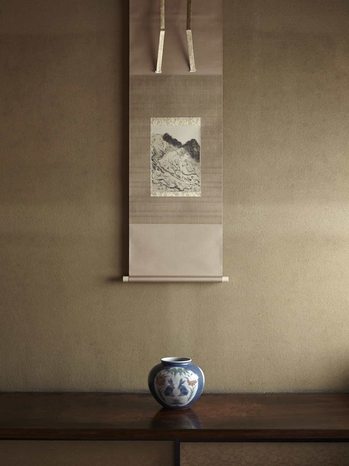 Itaya Hazan (1872–1963) , Flower Vase with Underglaze Design of Flowers and Birds