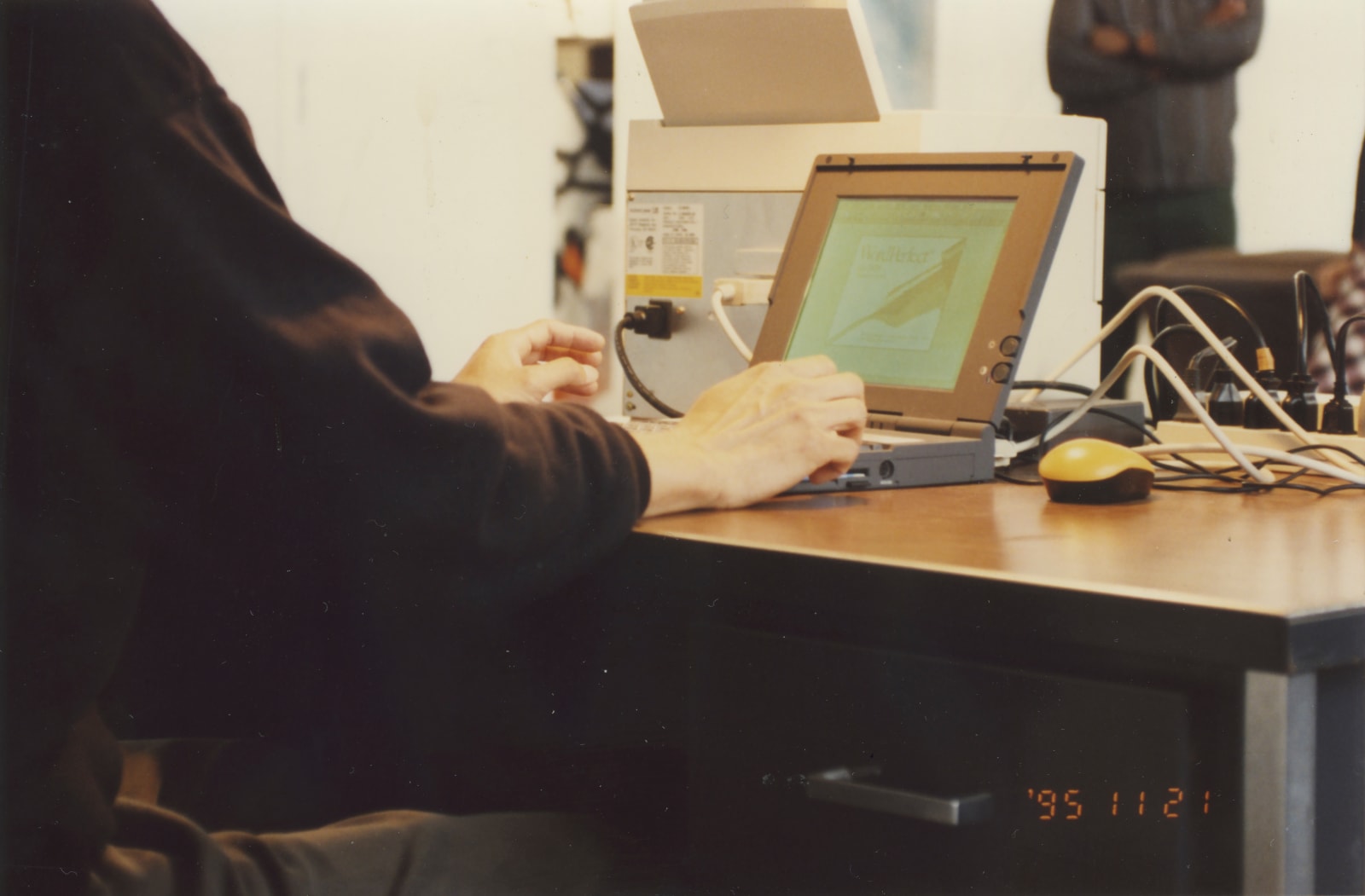Shi Jin-Hua, Typing, 1996