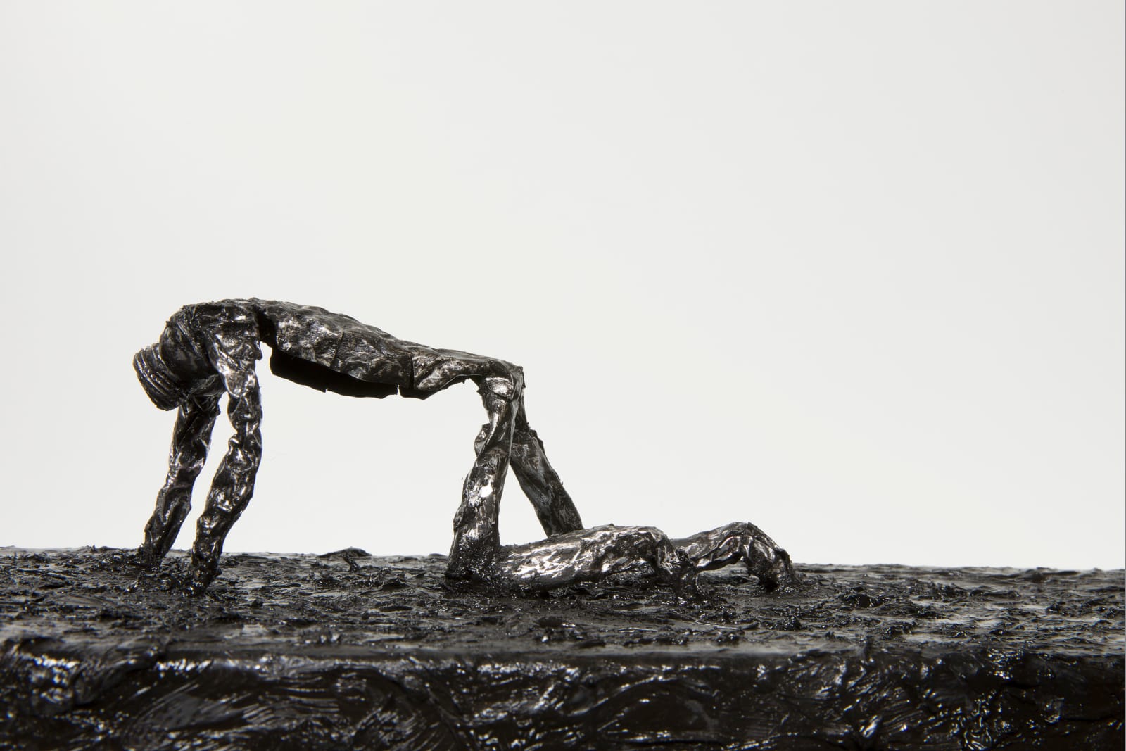 Shi Jin-Hua, A Crawling Man, 2018-2019