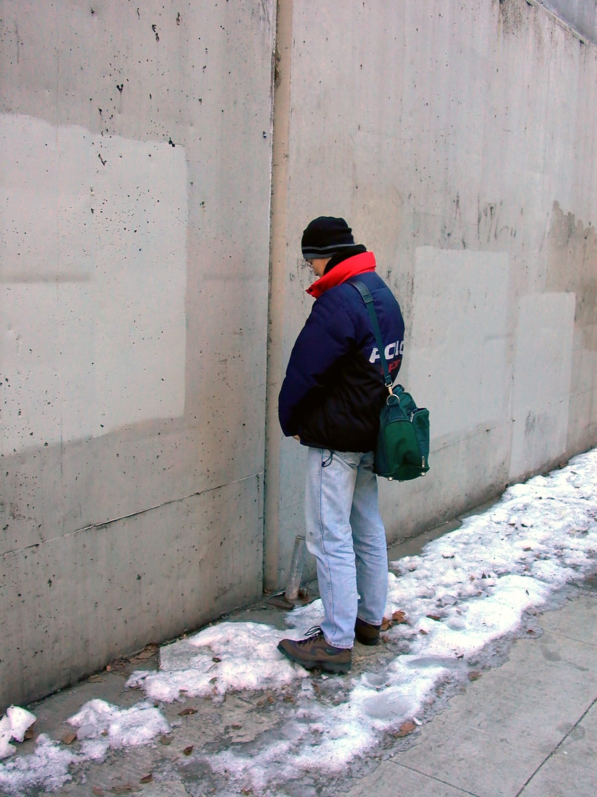 Shi Jin-Hua, One Liter Walking, 2004