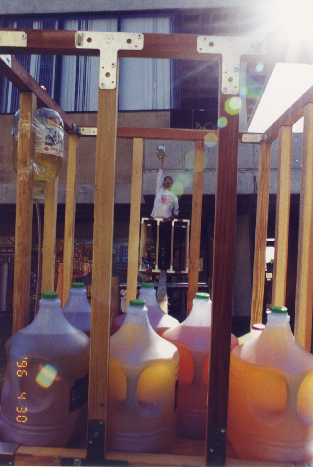 Shi Jin-Hua, Scale, 1996