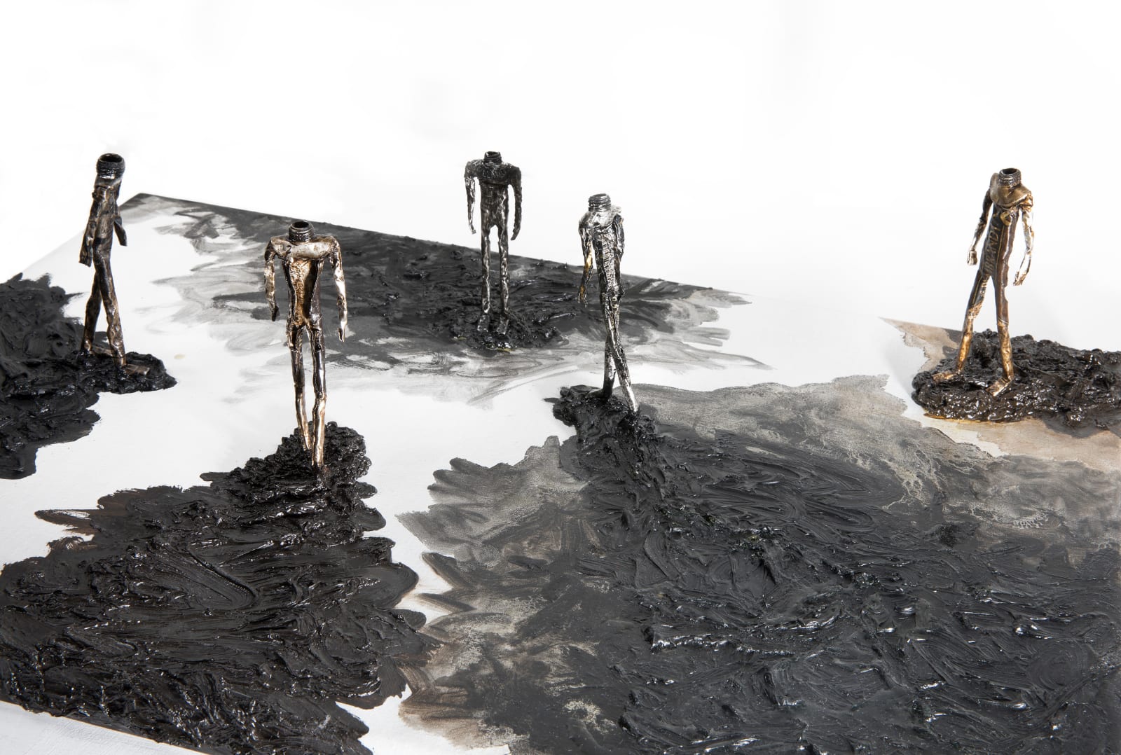 Shi Jin-Hua, Five Walkers in the Square , 2018-2019