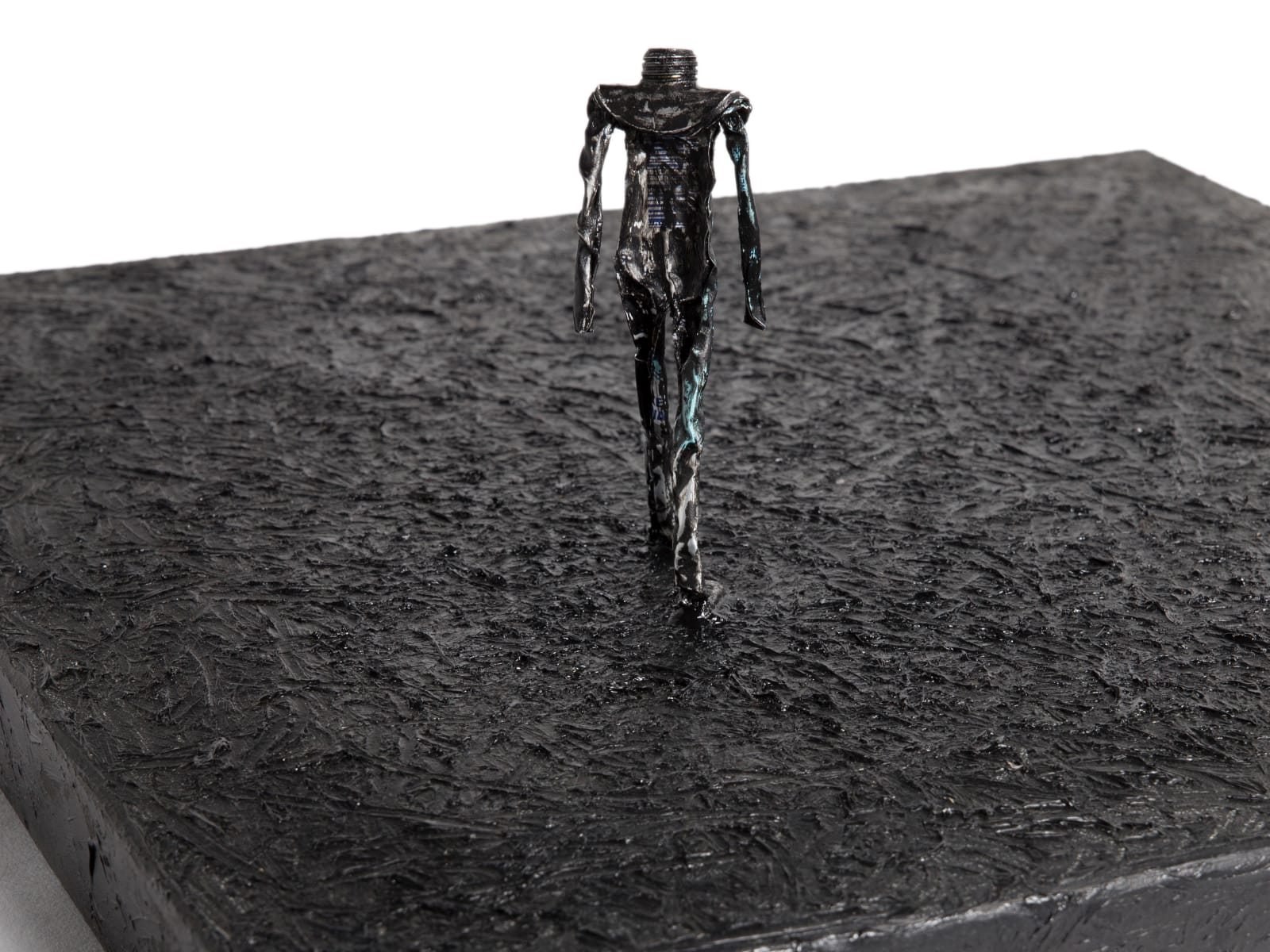 Shi Jin-Hua, A Walking Man, Tribute to Alberto Giacometti - 1, 2016-2017