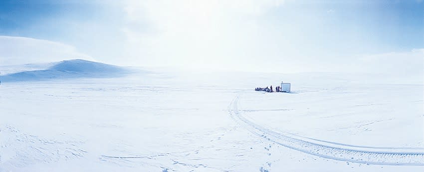 Carl´s cars, Knut Bry: Snowmobiles and gompi (moveable barrack for ice fishing purpose) in Finnmark, Norway.