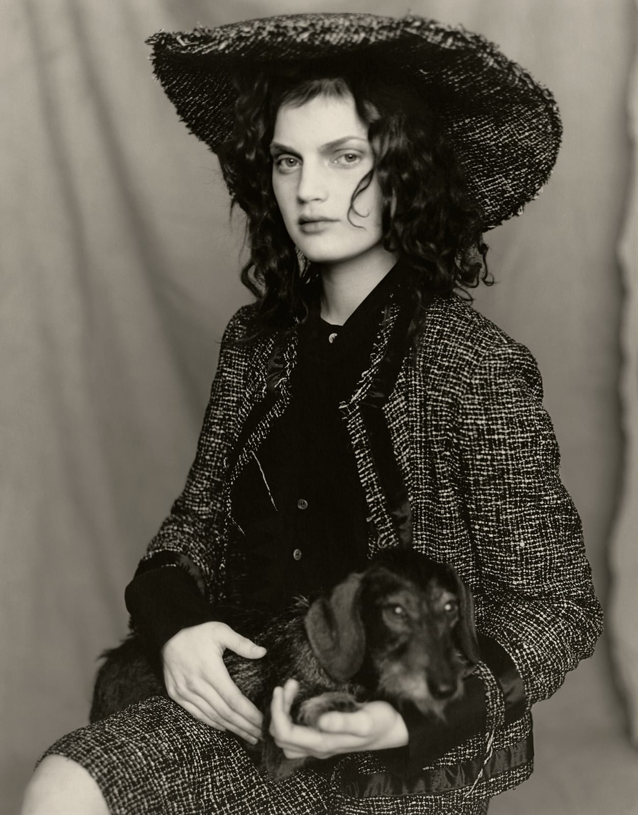 Paolo Roversi, Guinevere sitting with Goupai, Paris, 1996