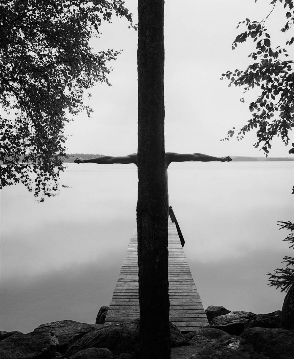 Arno Rafael Minkkinen, 8.8.88, Asikkala, Finland (arms on horizon with tree), 1988