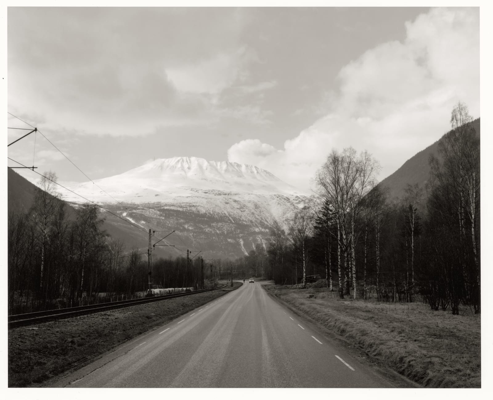 Dag Alveng, Car on Route 37, near Rjukan, 2020