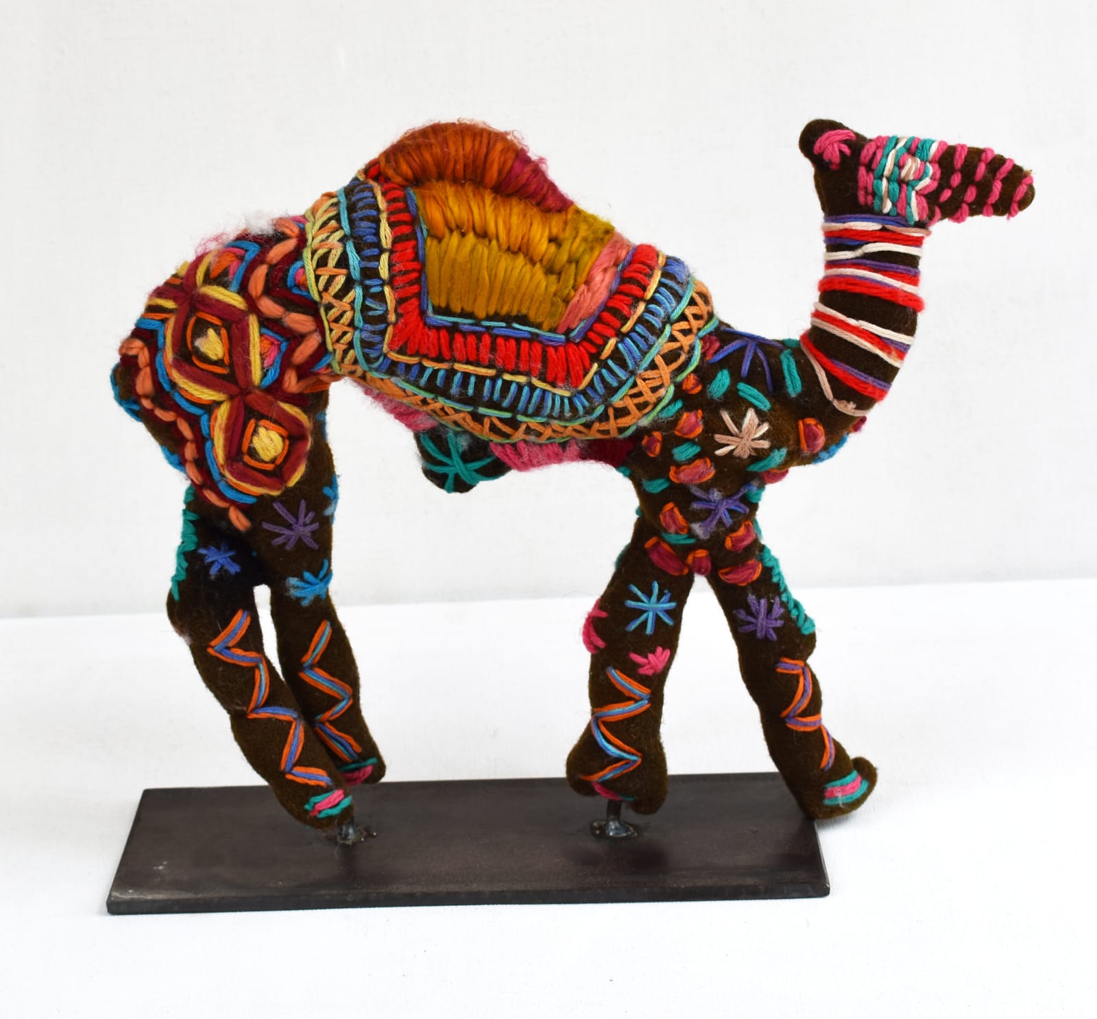 Roxanne Oliver, Camel