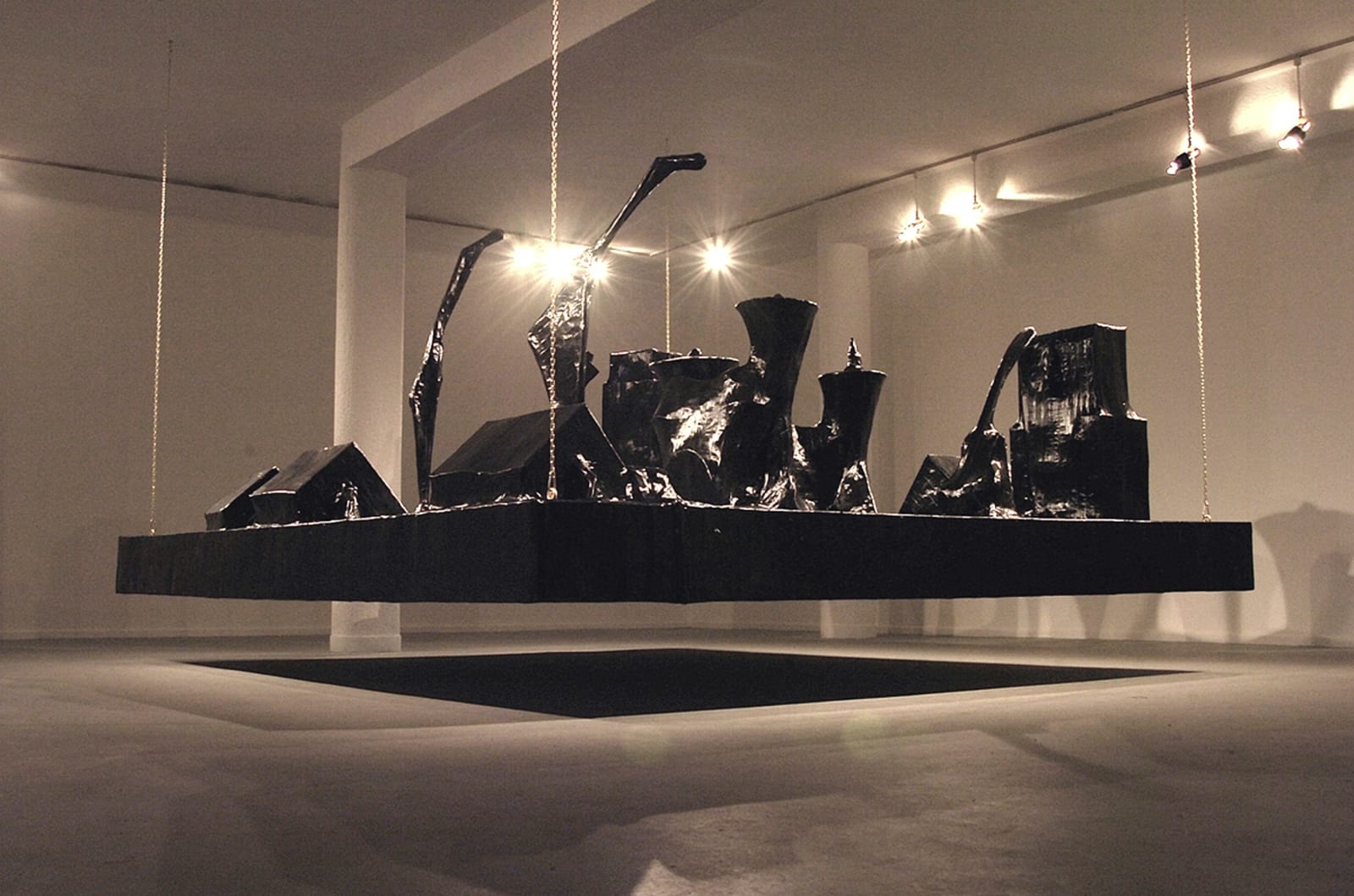 Naama Tsabar, Encore, 2007