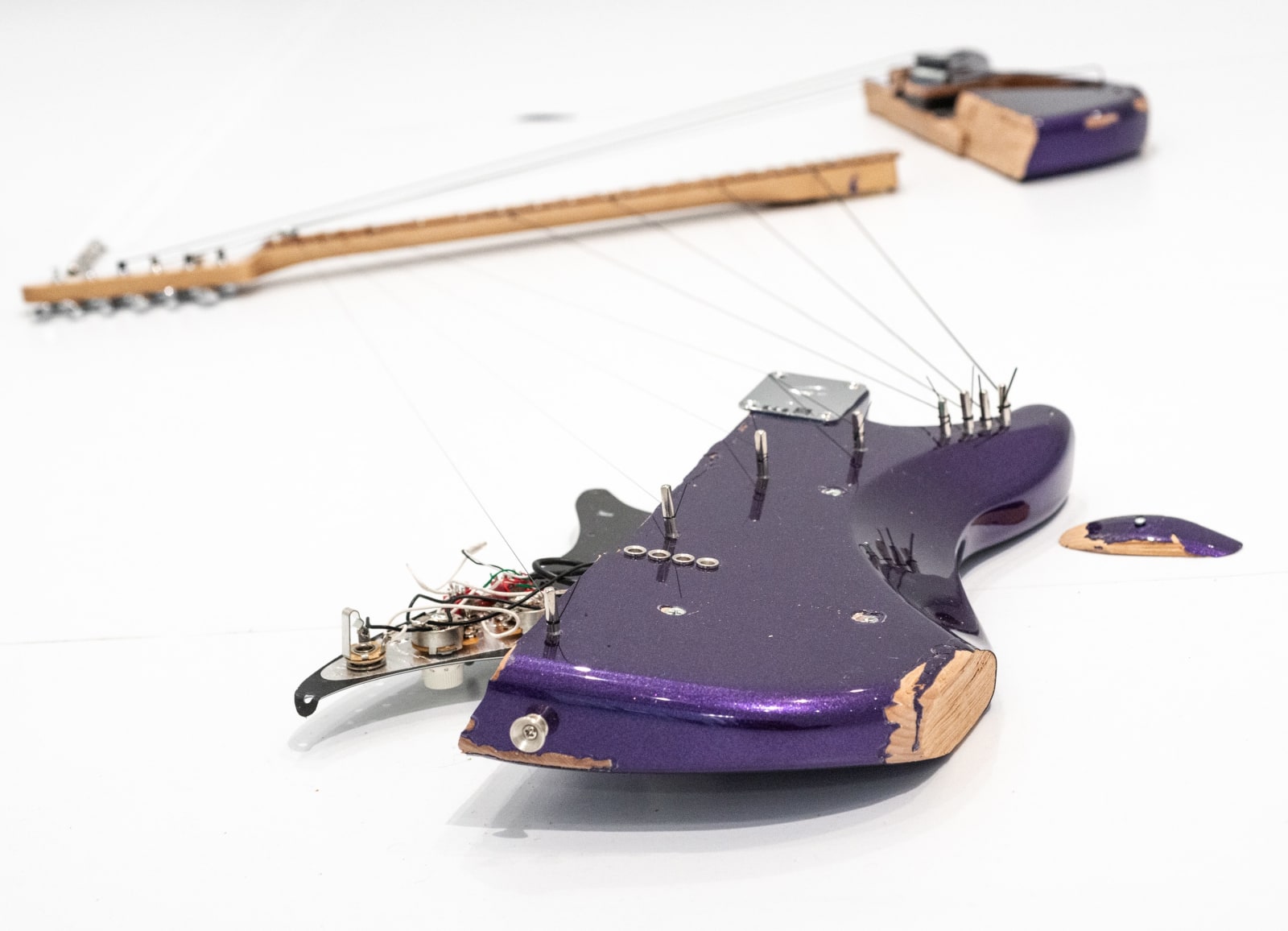 Naama Tsabar, Melody of Certain Damage #15, 2022