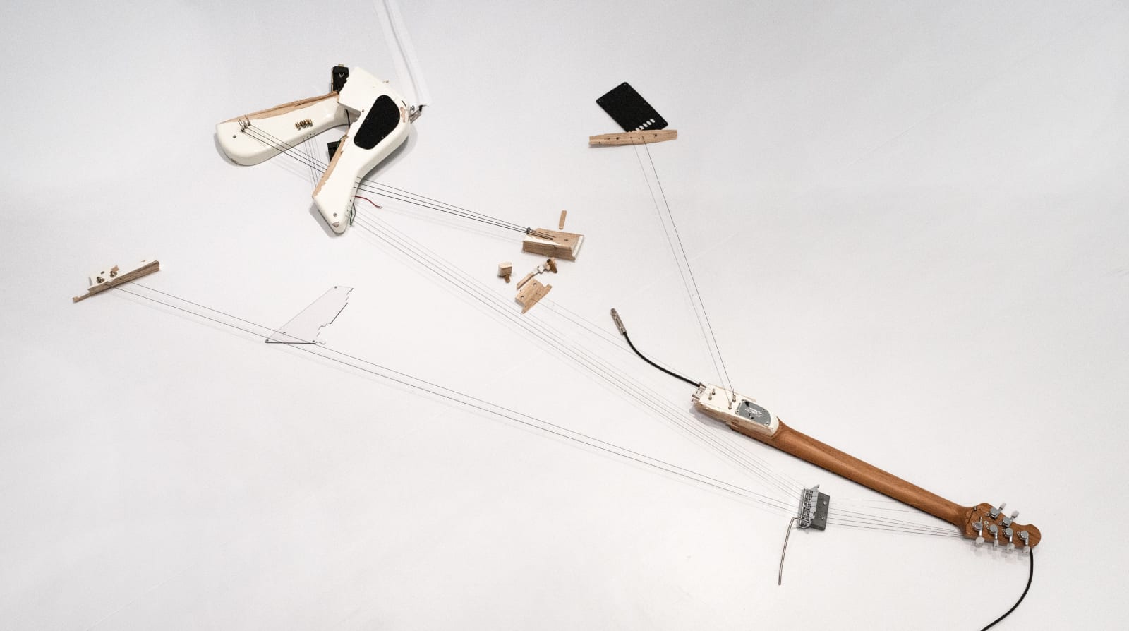 Naama Tsabar, Melody of Certain Damage #21, 2022