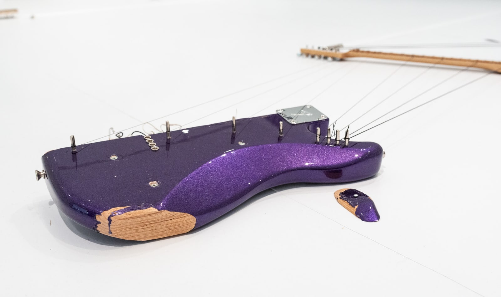 Naama Tsabar, Melody of Certain Damage #15, 2022