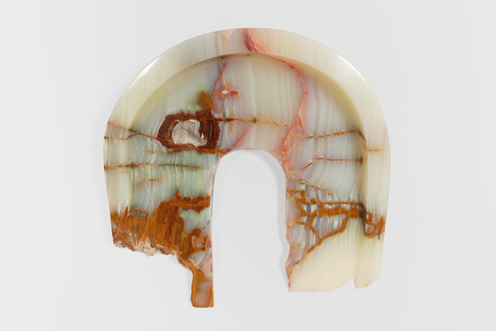 Cammie Staros, Onyx arcus, 2020