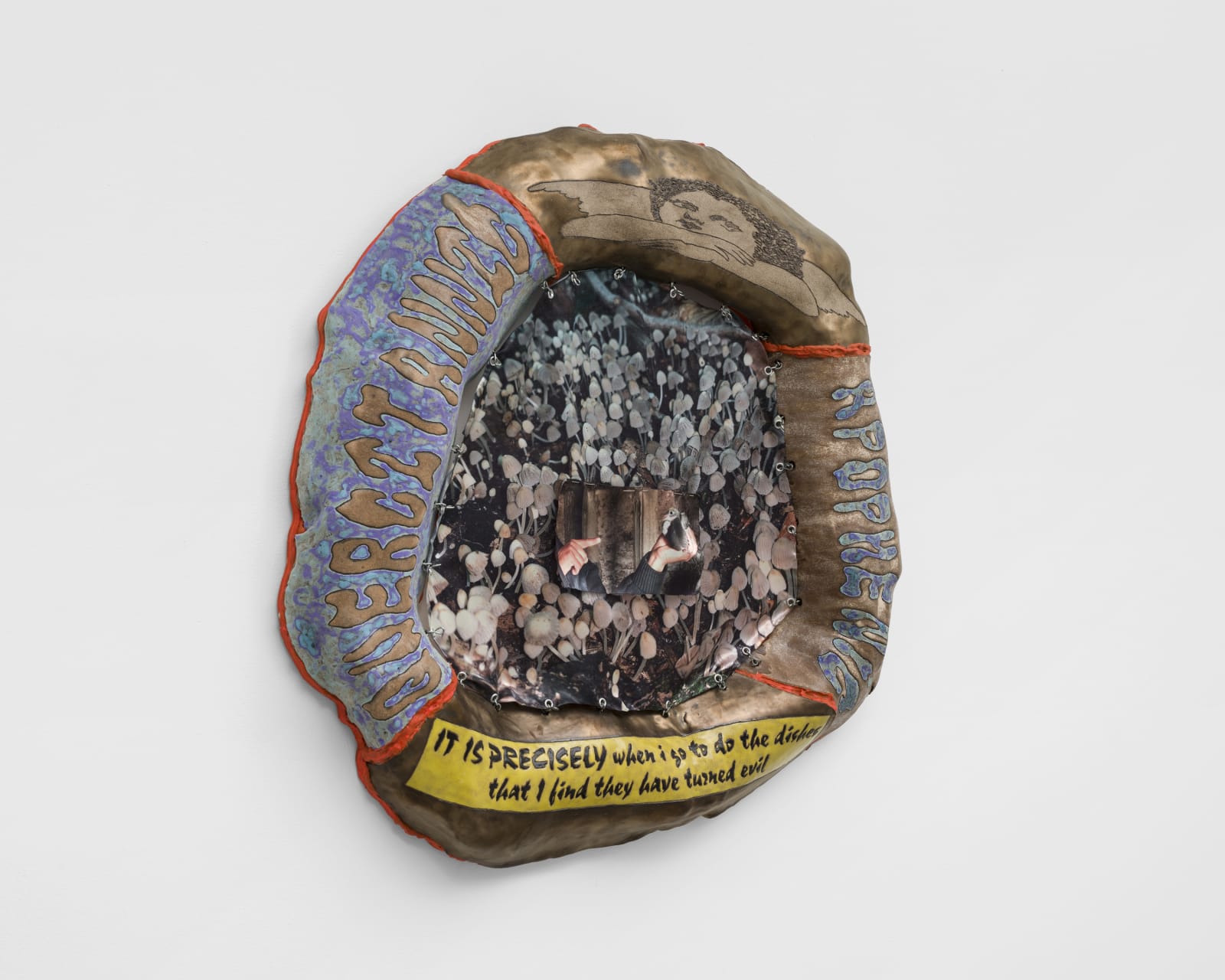 Manal Kara, The supermarket creeps up to menace us, 2022