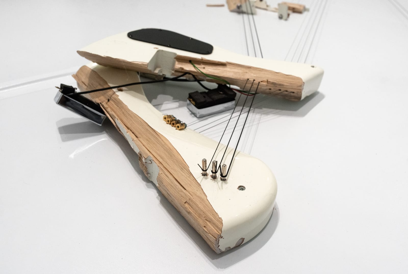 Naama Tsabar, Melody of Certain Damage #21, 2022