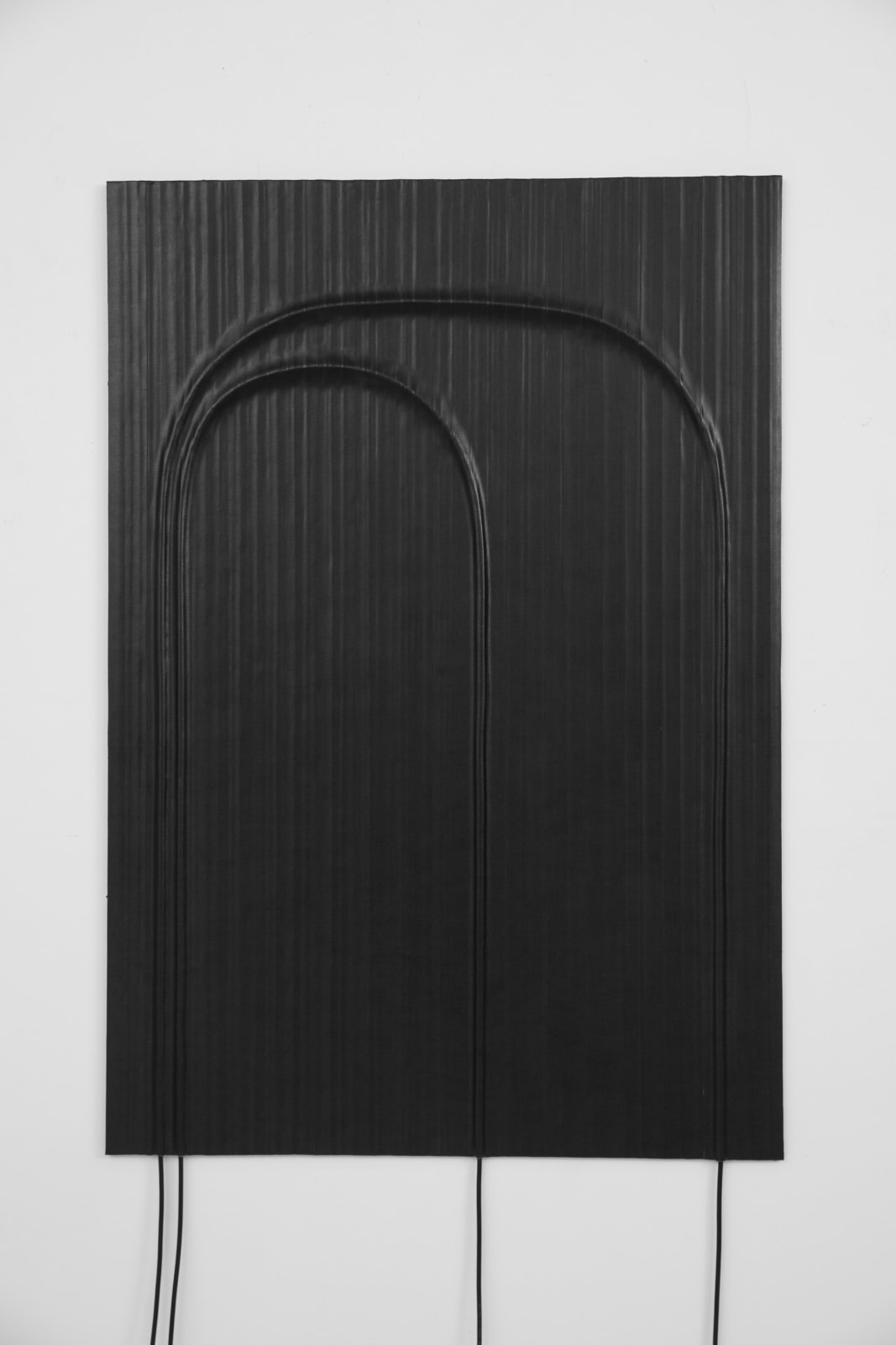 Naama Tsabar, Suspension (Arches #1), 2023