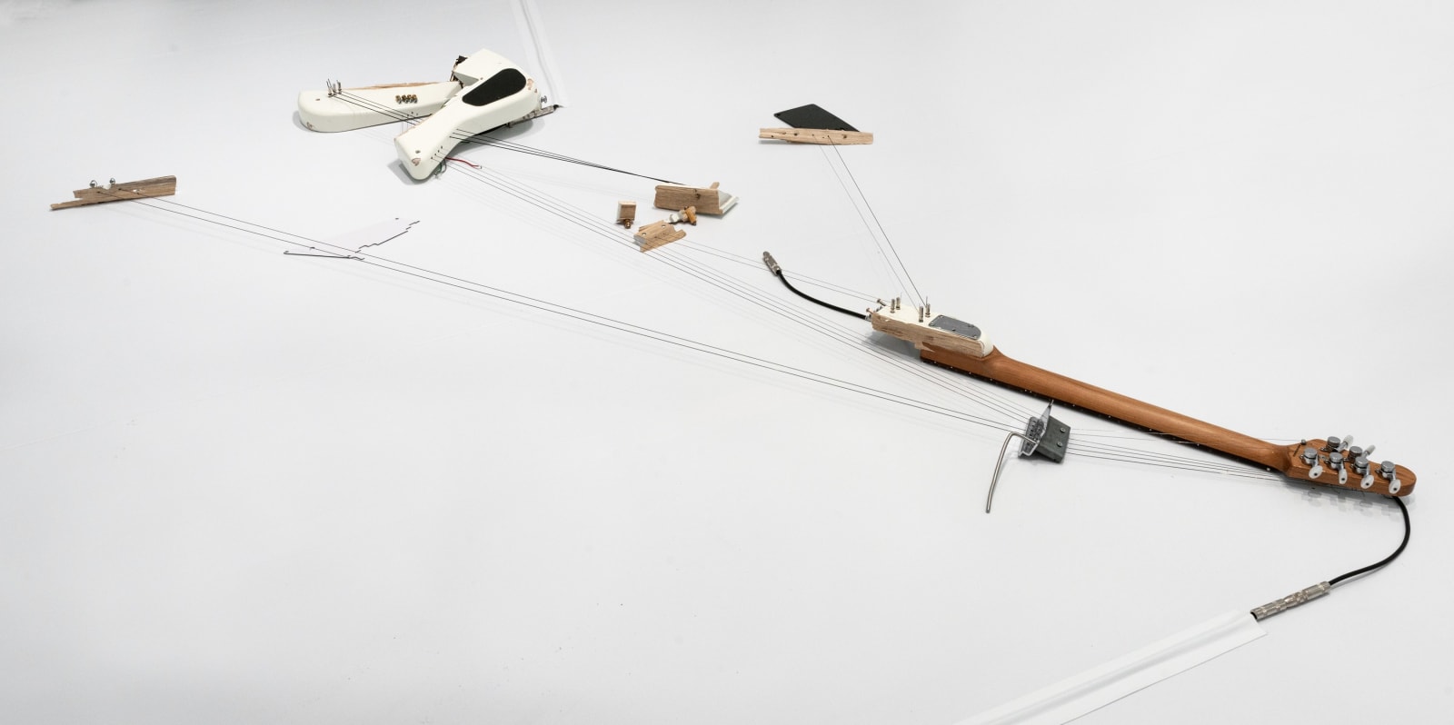 Naama Tsabar, Melody of Certain Damage #21, 2022