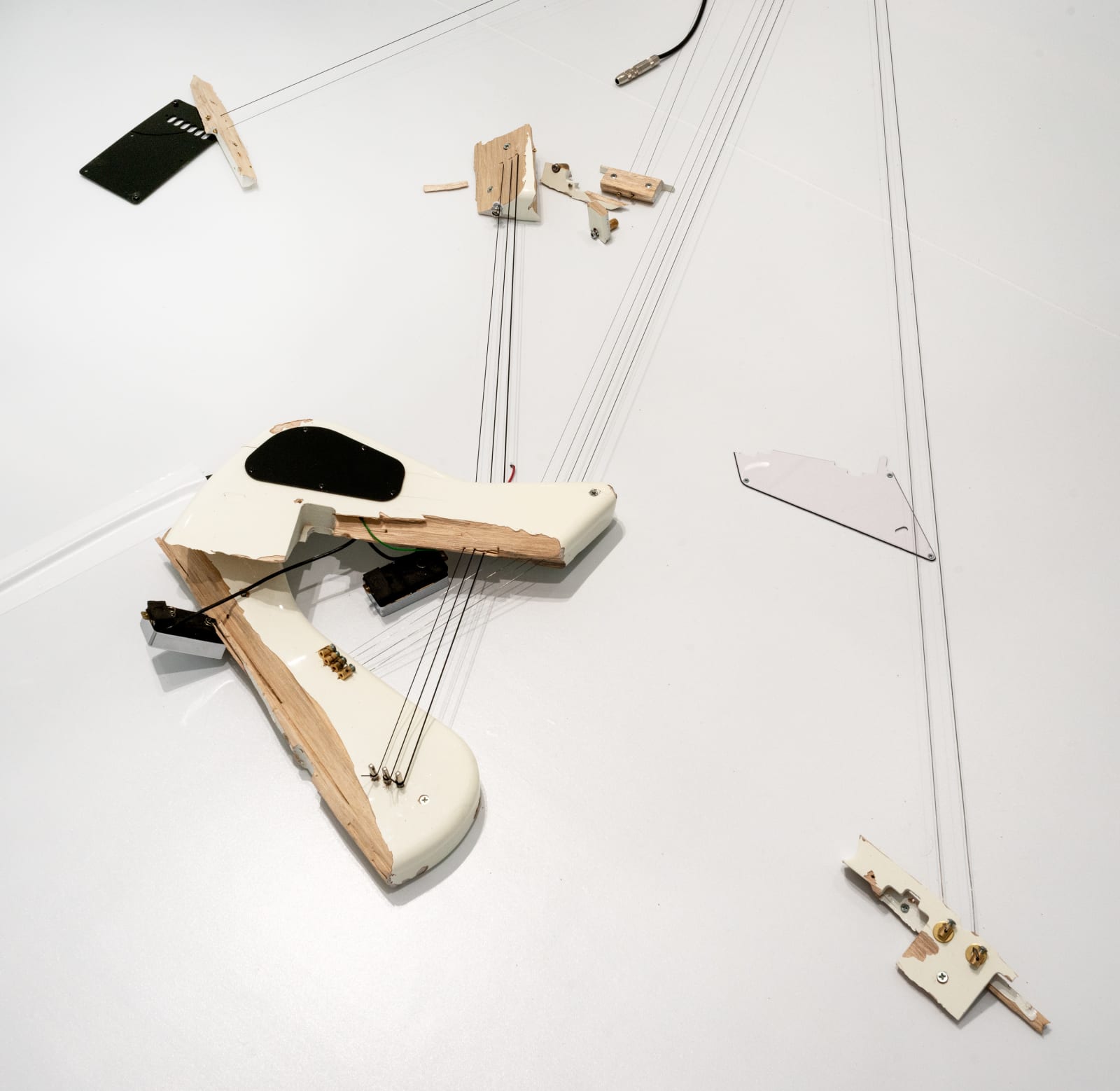 Naama Tsabar, Melody of Certain Damage #21, 2022