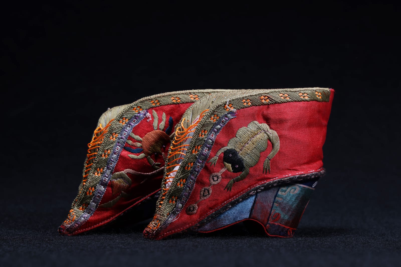 于瑜, Three Chinese Inches Golden Lotus Shoes | 三寸金莲, 2024