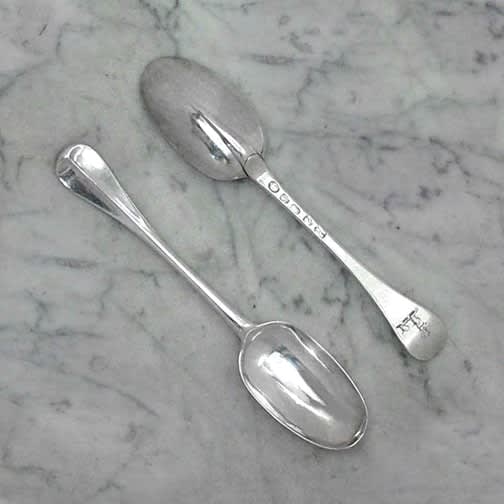 Francis Batty, Pair of Provincial Antique English Silver Rattail Tablespoons, 1717