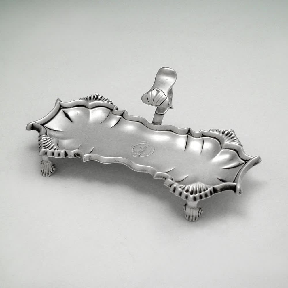 William Williamson, A George II Antique Irish Silver Snuffer Tray, c. 1740