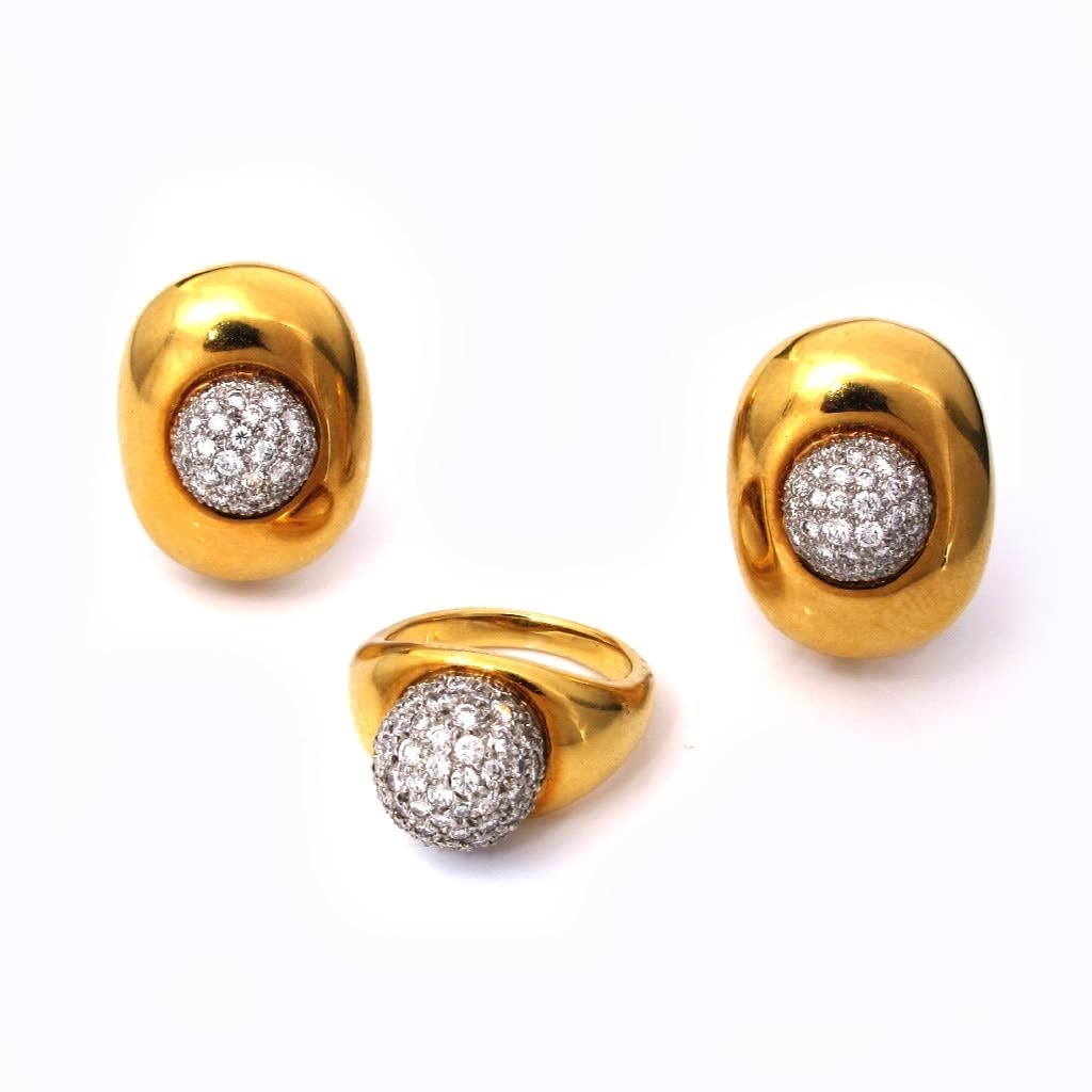 Tiffany & Co., An 18K Gold American Diamond-Set Ring, 1980