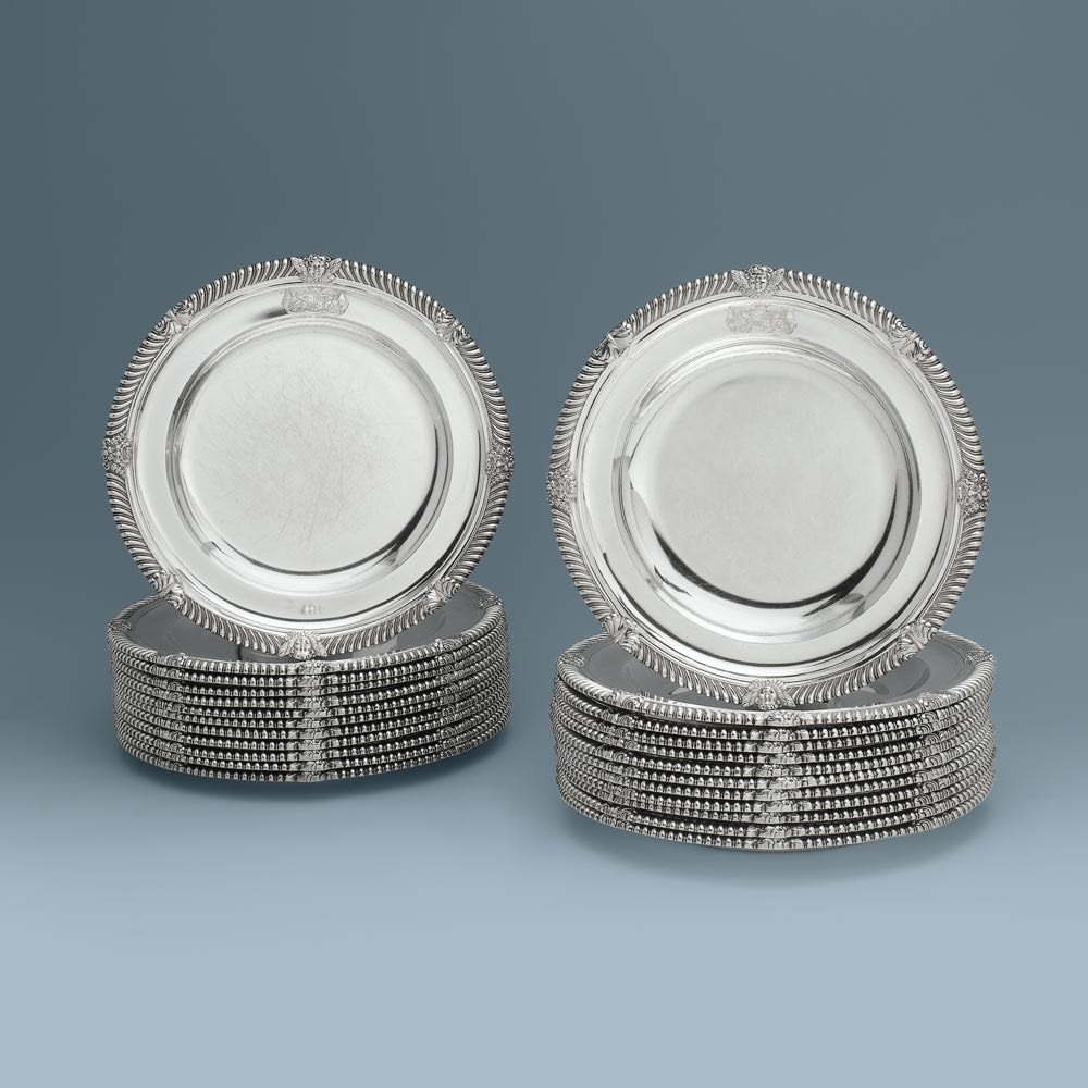 Robert Garrard A Set of 12 George IV Antique English Silver Dinner Plates and Soup Plates 1826 S.J.Shrubsole