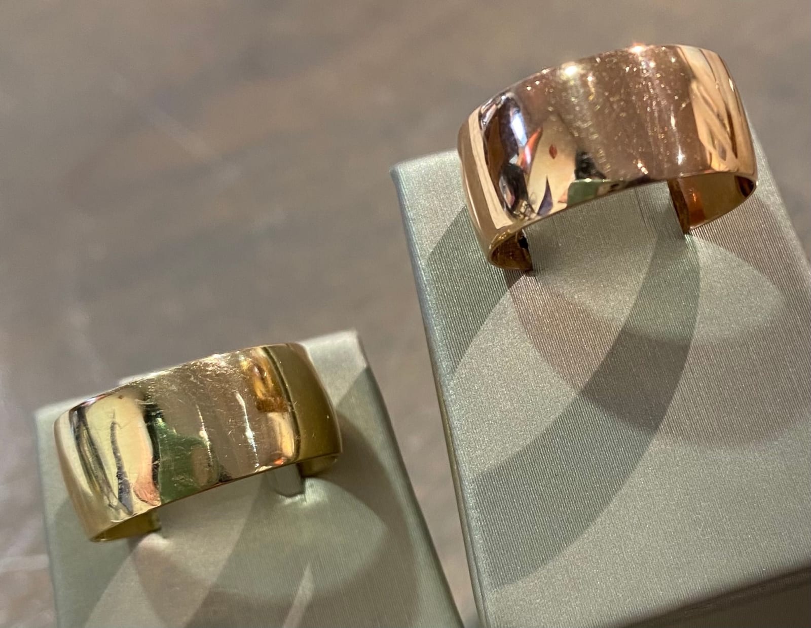 1533 Jewelry, Lily Cigar Band Ring