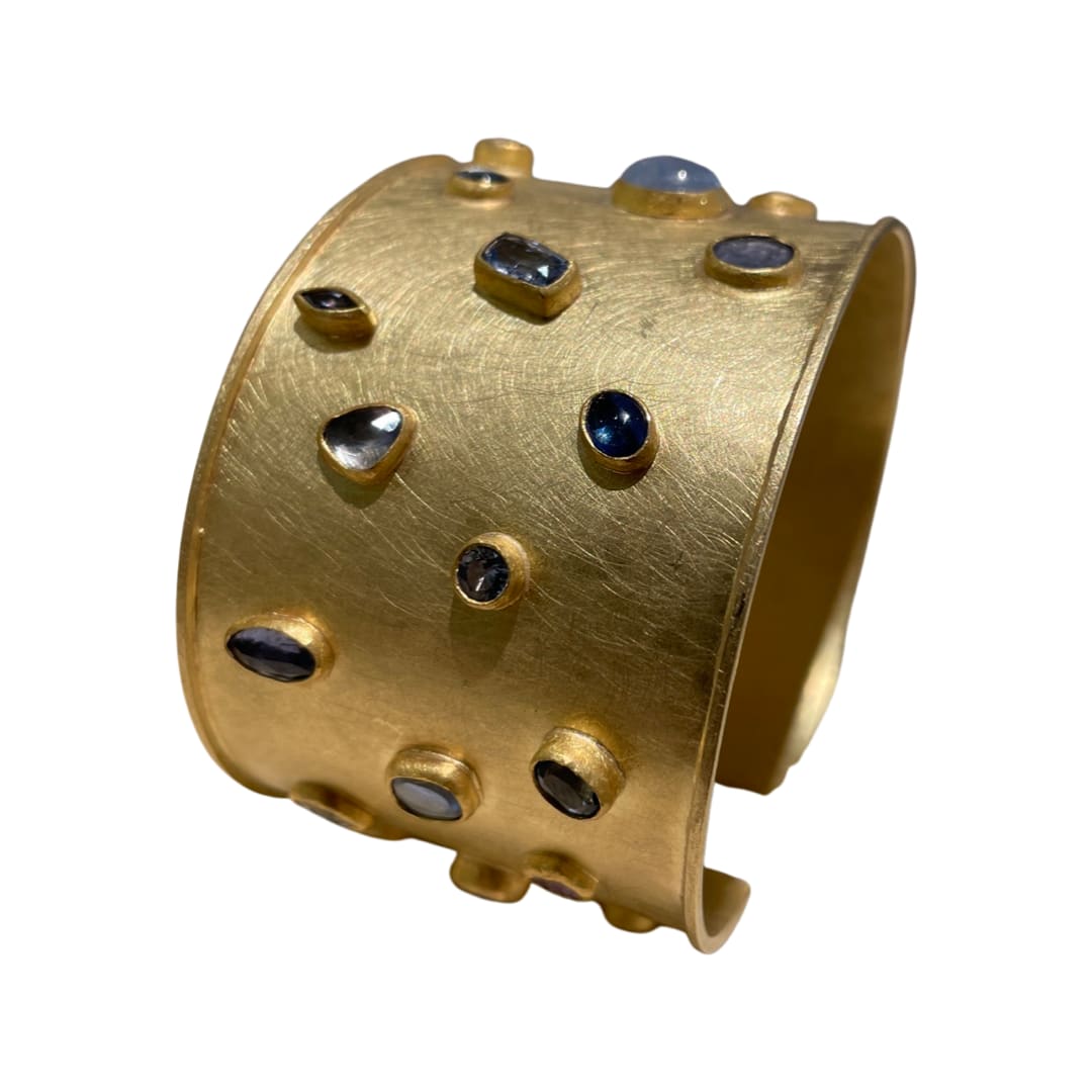 Petra Class, Mixed Blue/Purple Sapphire Cuff