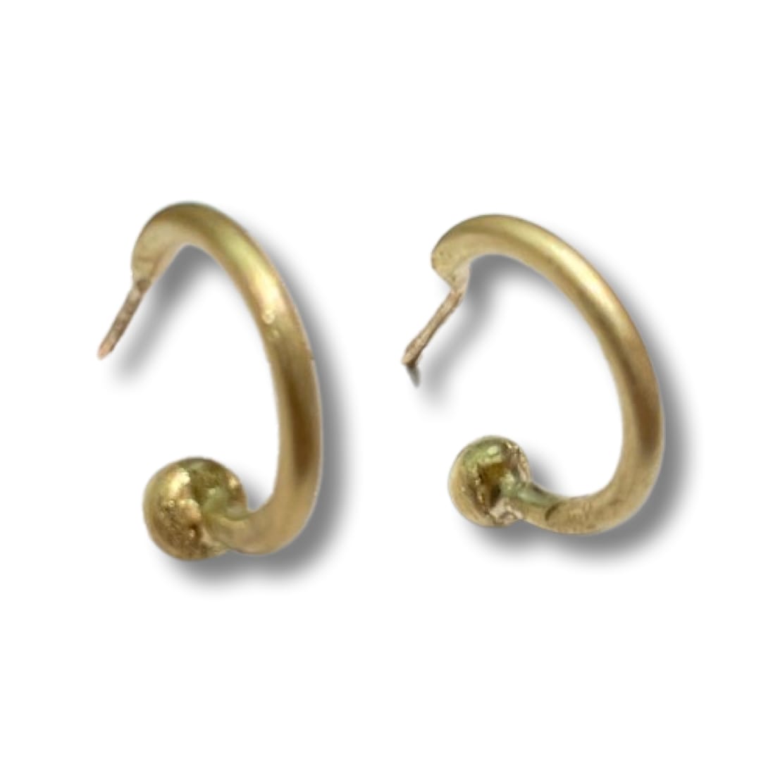 Marki Knopp, Earrings Hoops