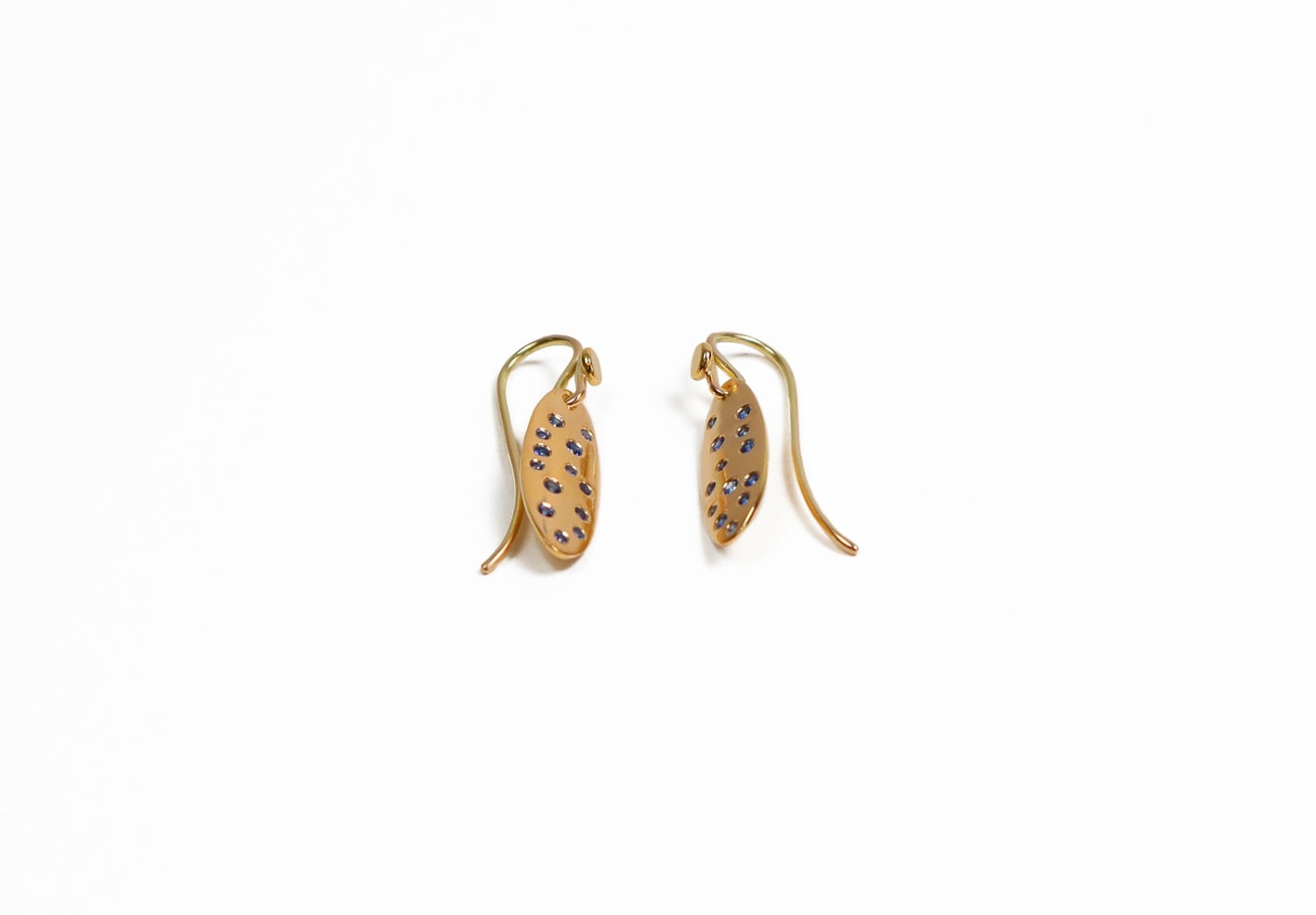 Nanci Modica, Sapphire Petal Earrings on Wire, 26 Stones, 0.33cts