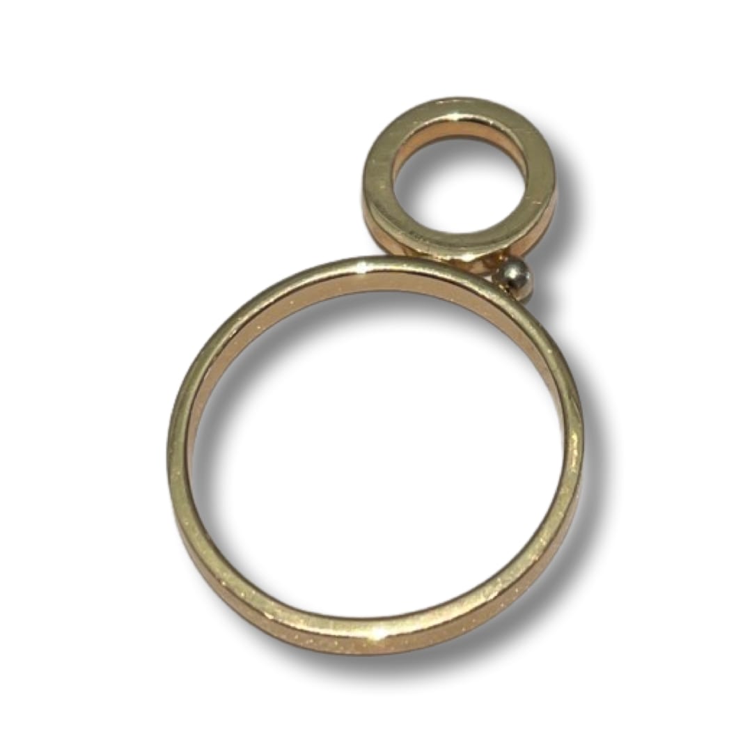 Lauren Chisholm, Ring