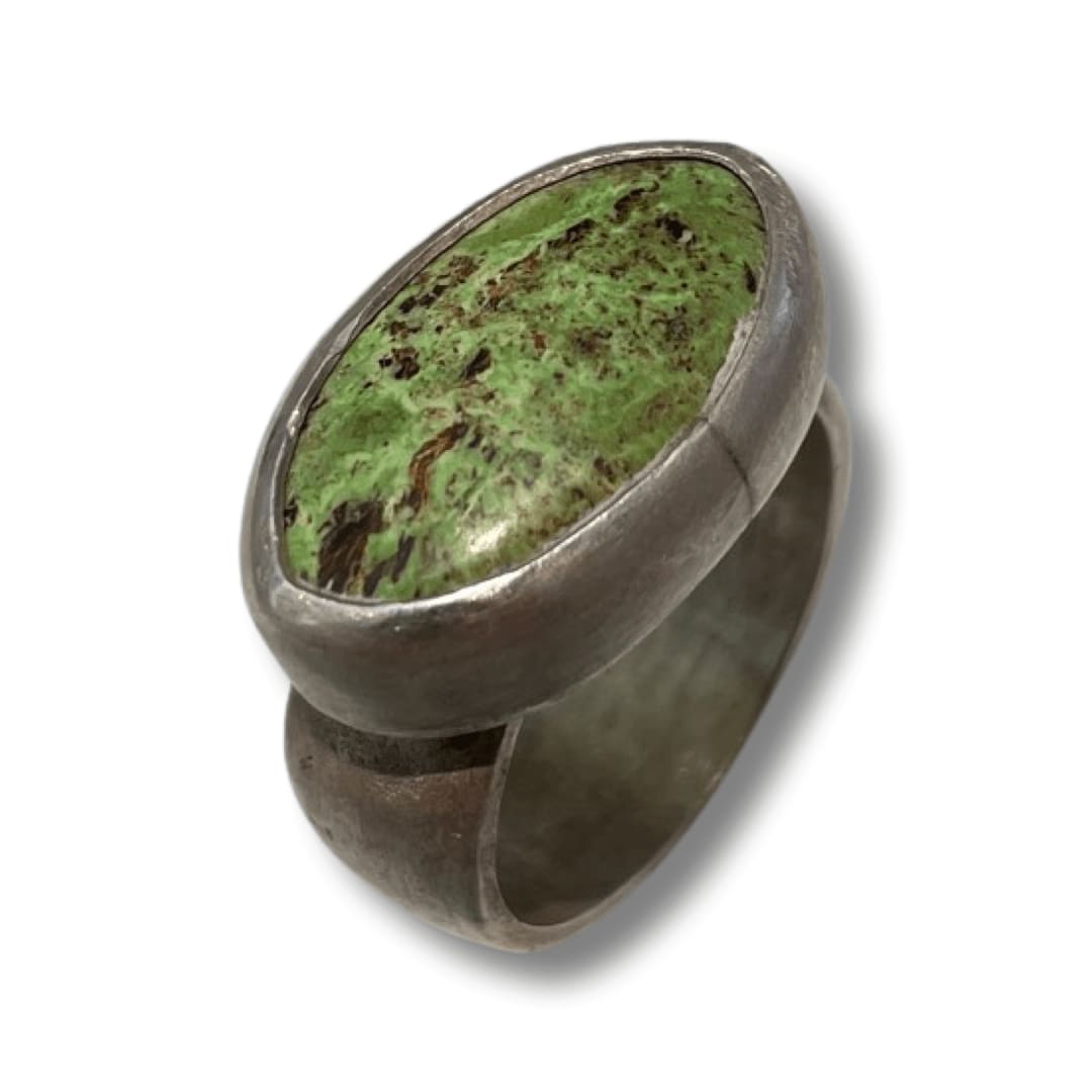 Marki Knopp, Large Oval Gaspeite Stone Ring