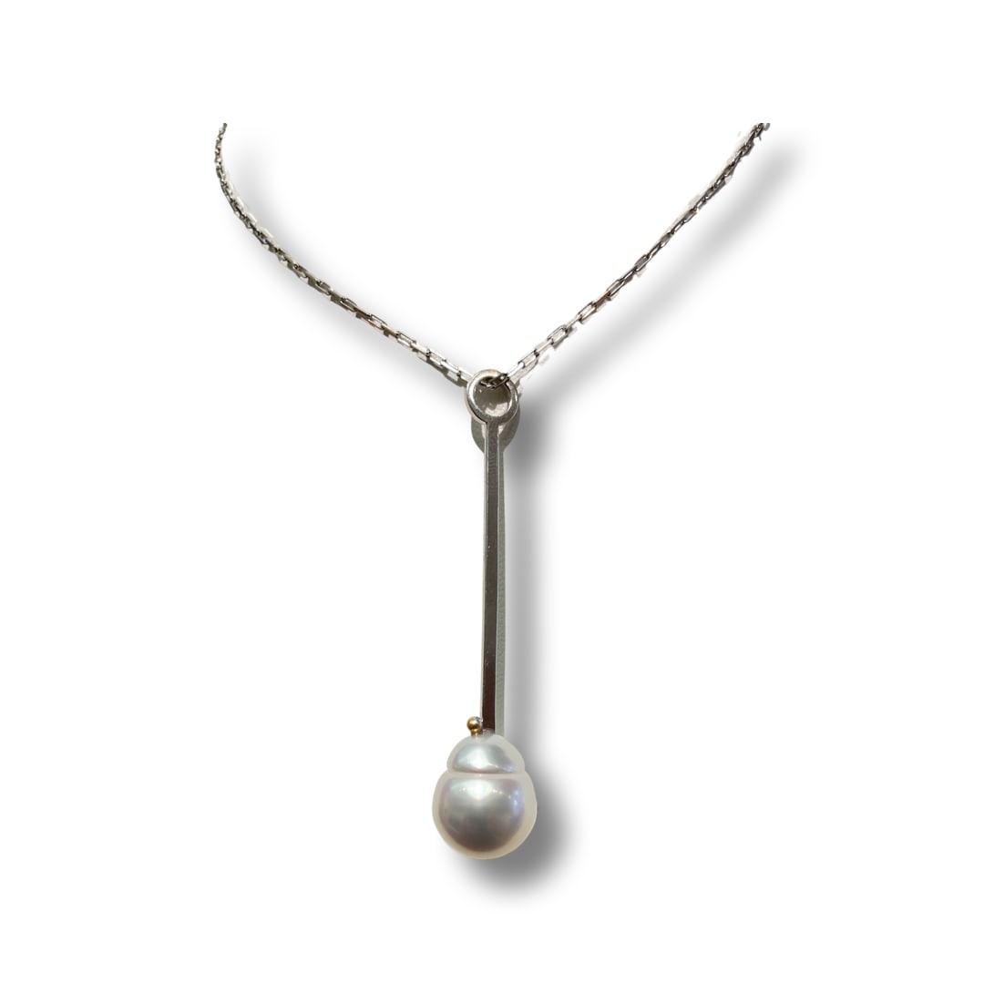Lauren Chisholm, Australian Baroque Pearl, Long Charm 14kw, 18k