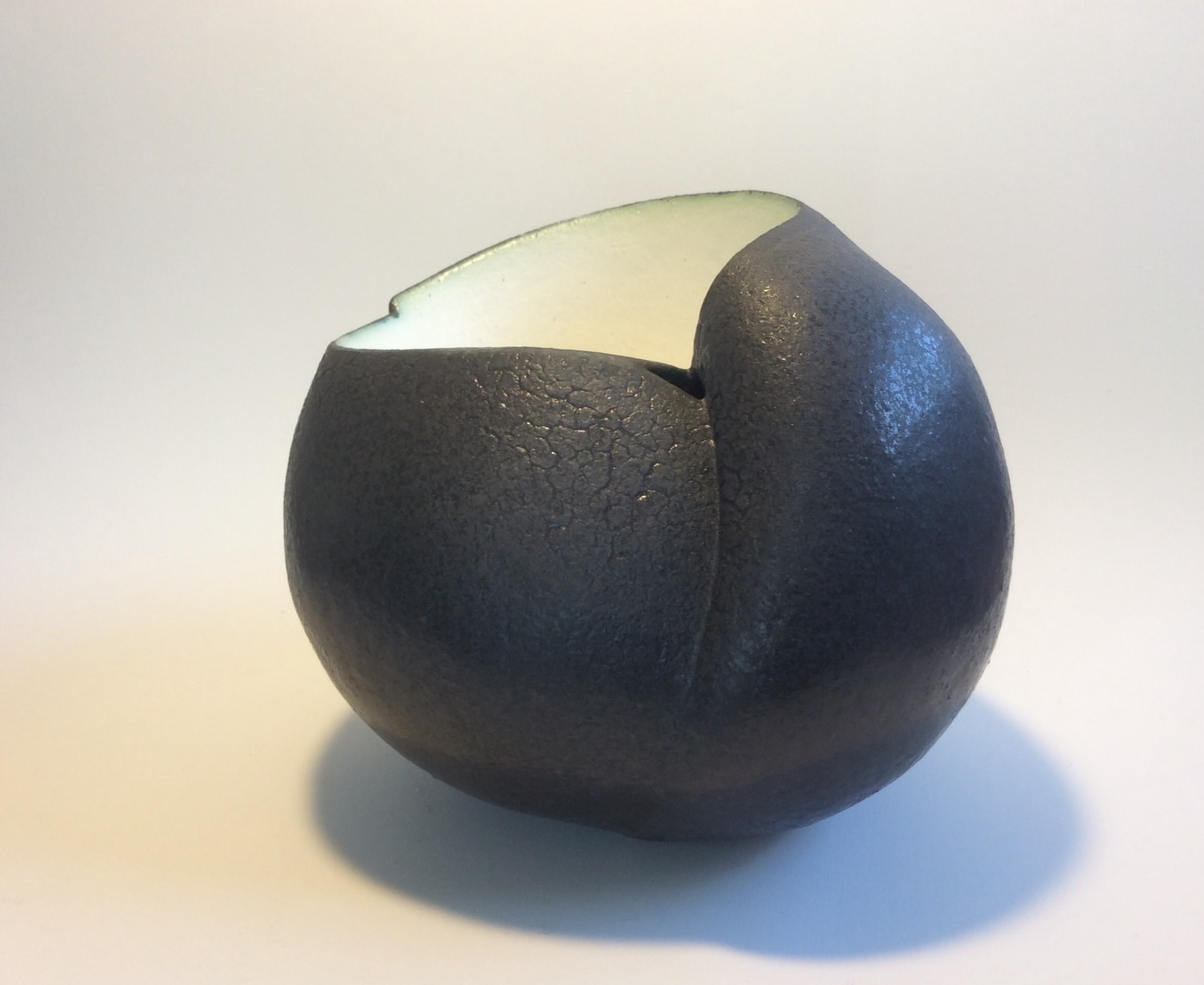 Goedele Vanhille, GV290 (Black Bowl, White Interior), 2021