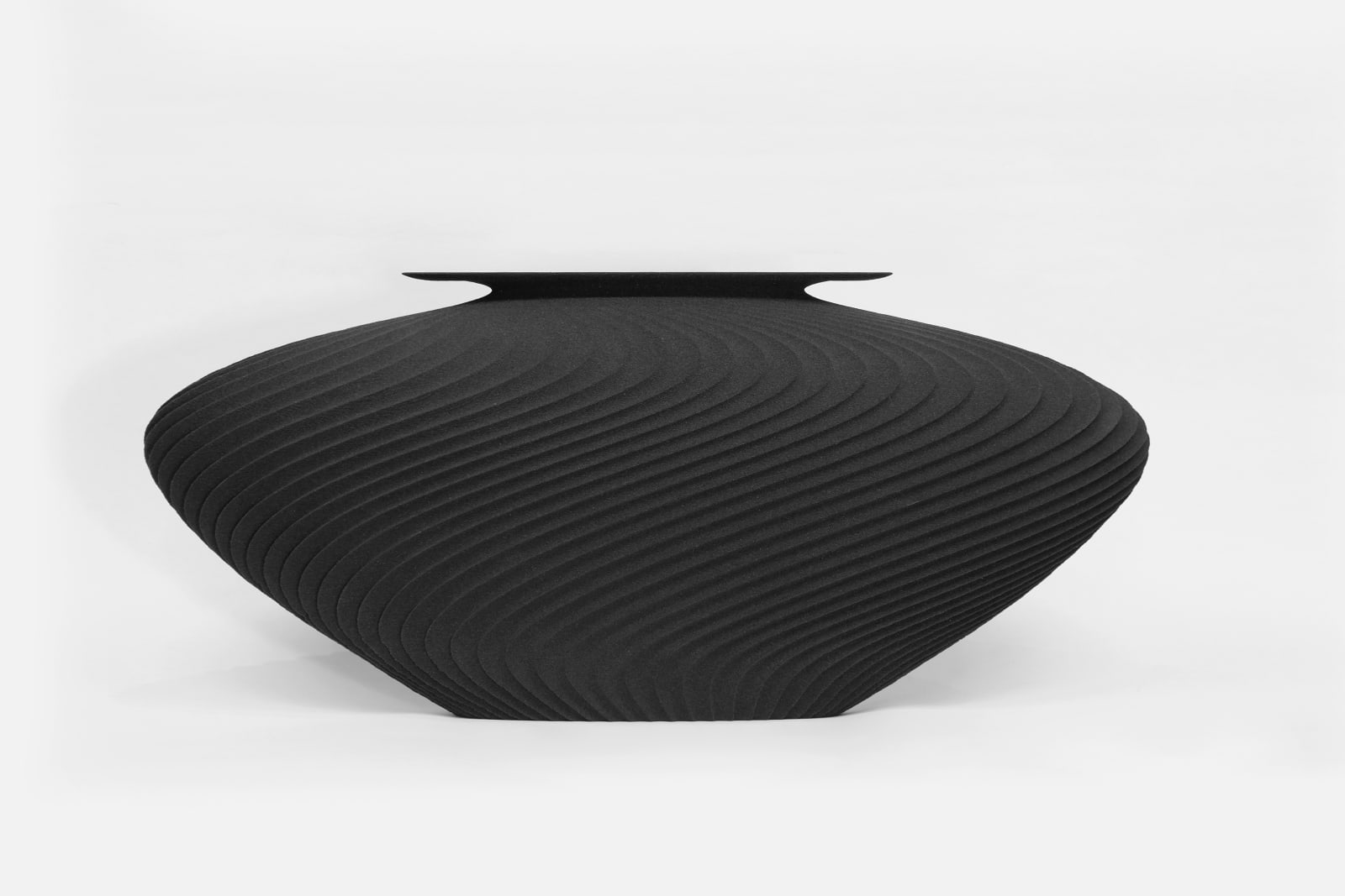 Gareth Neal, SiO2 Flat Vessel (Medium), 2020