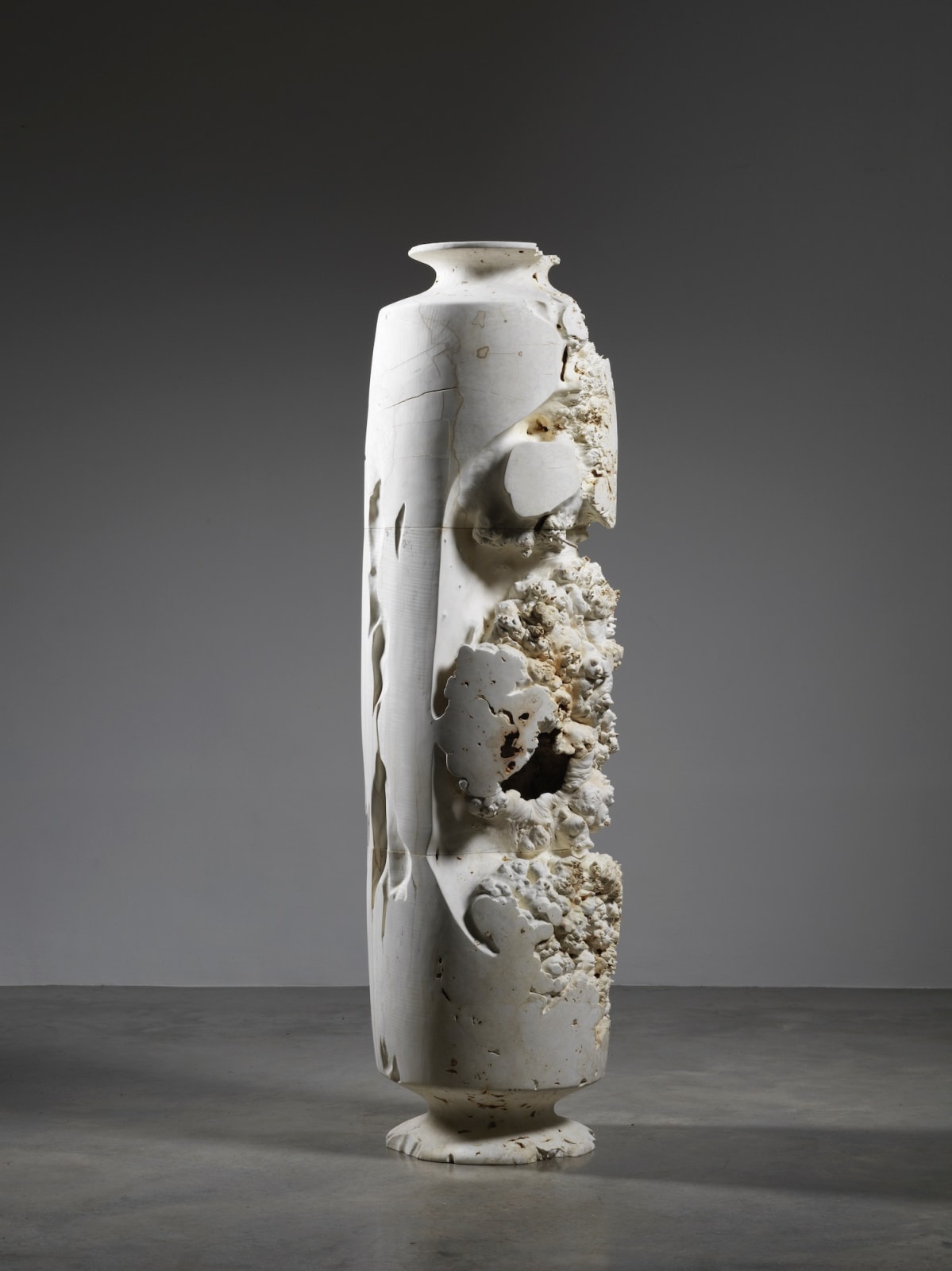 Eleanor Lakelin, Column Series: Vessel I, 2021