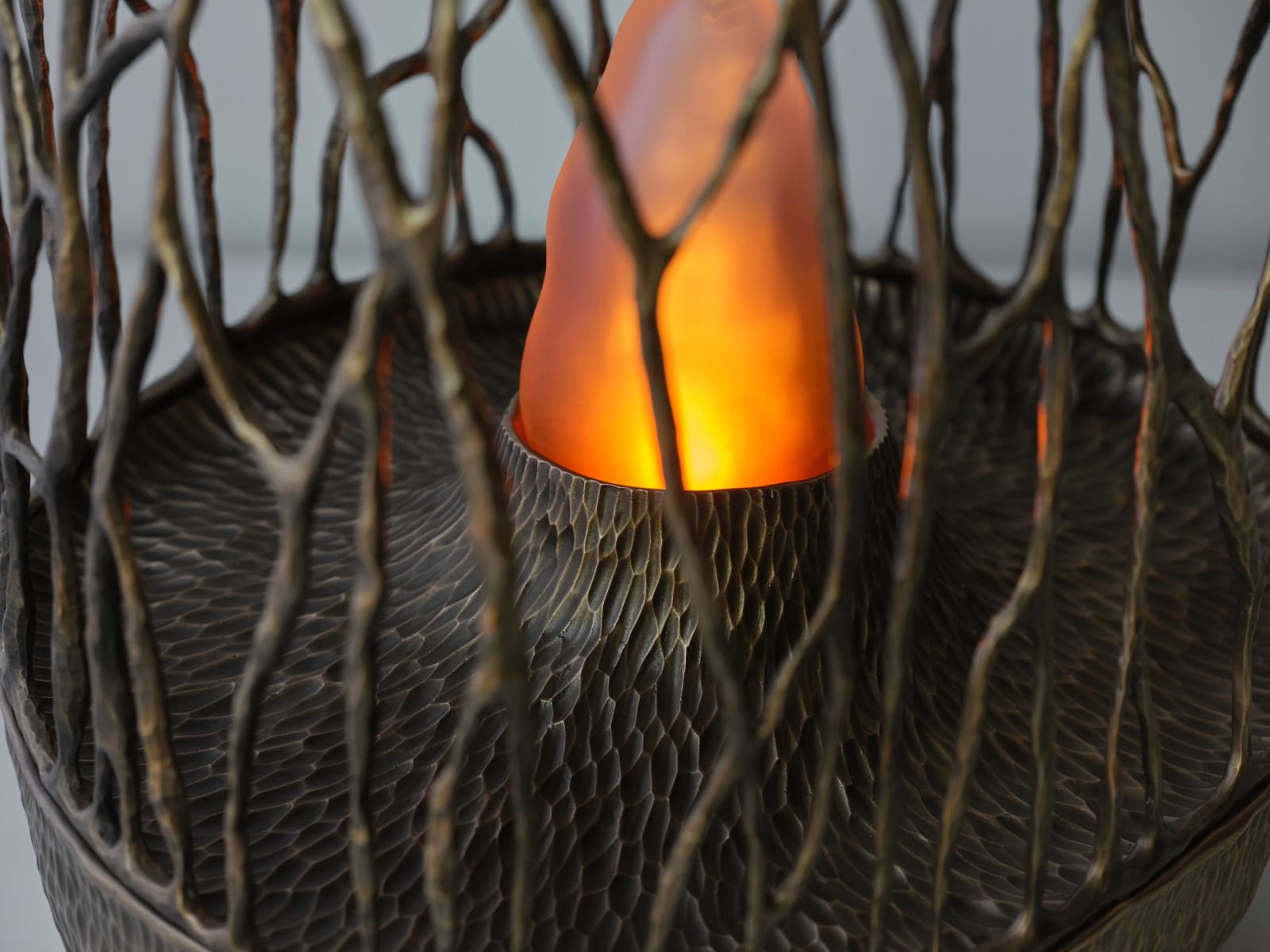 Julian Watts, Web Lamp, 2025