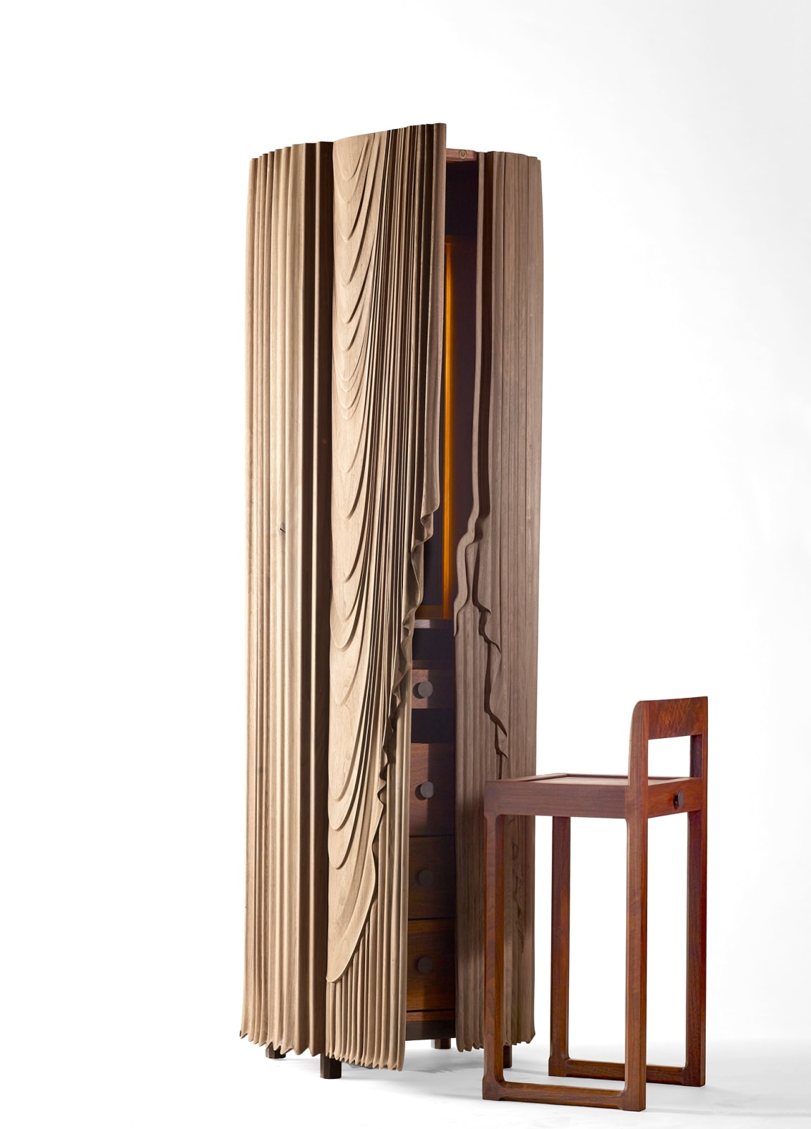 Christopher Kurtz, Linenfold Vanity II, 2023