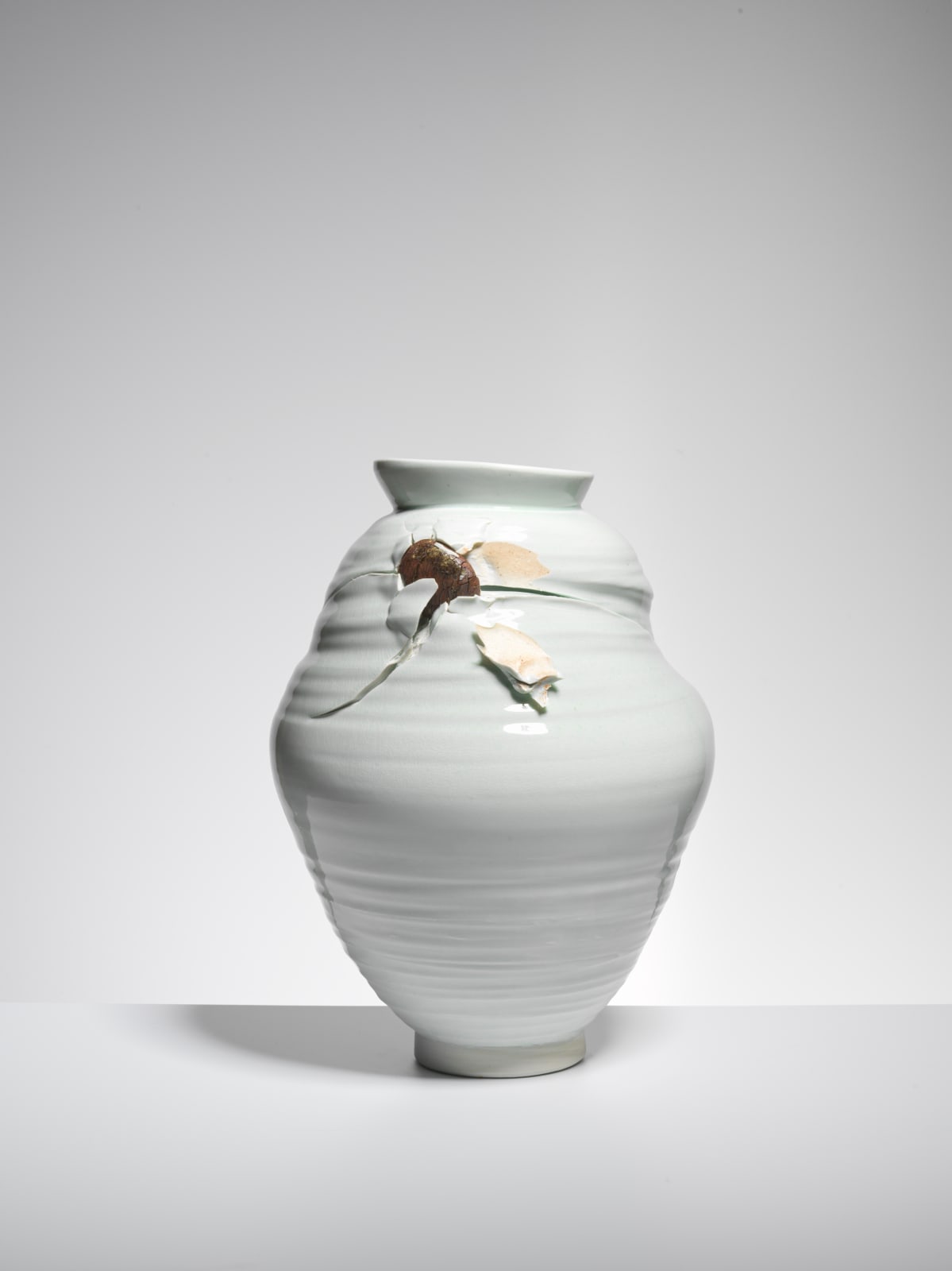 Adam Buick, Inclusion Jar 6 , 2022