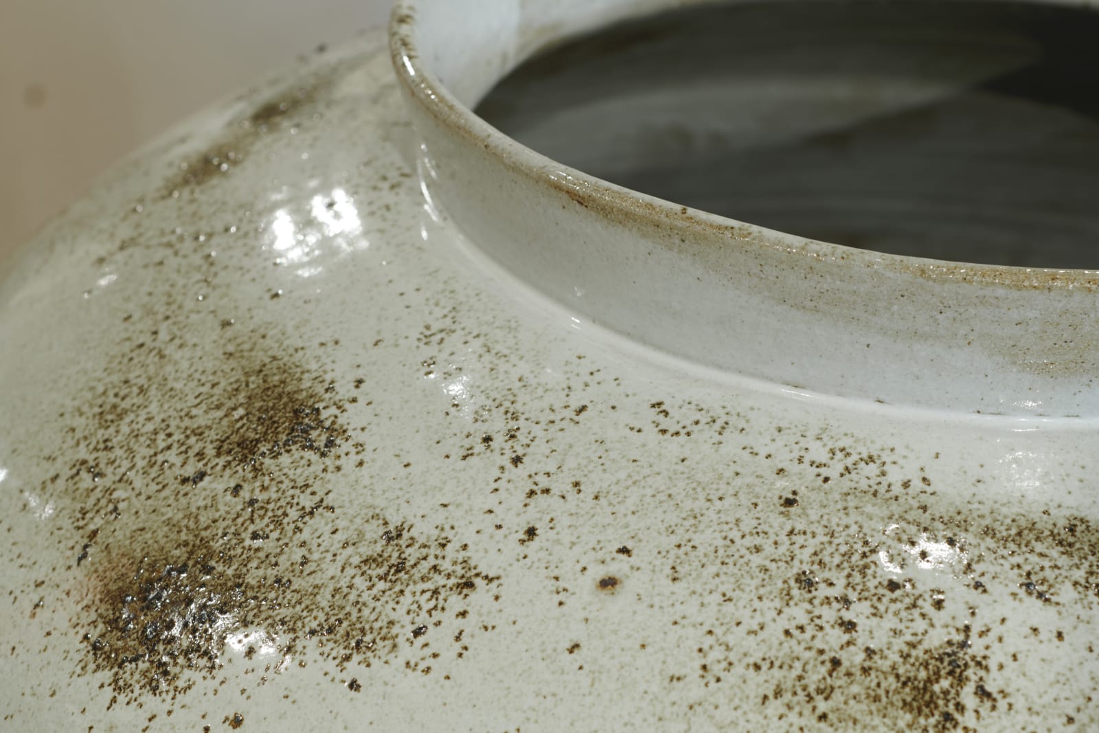 Adam Buick, Large Tectonic Moon Jar, 2020