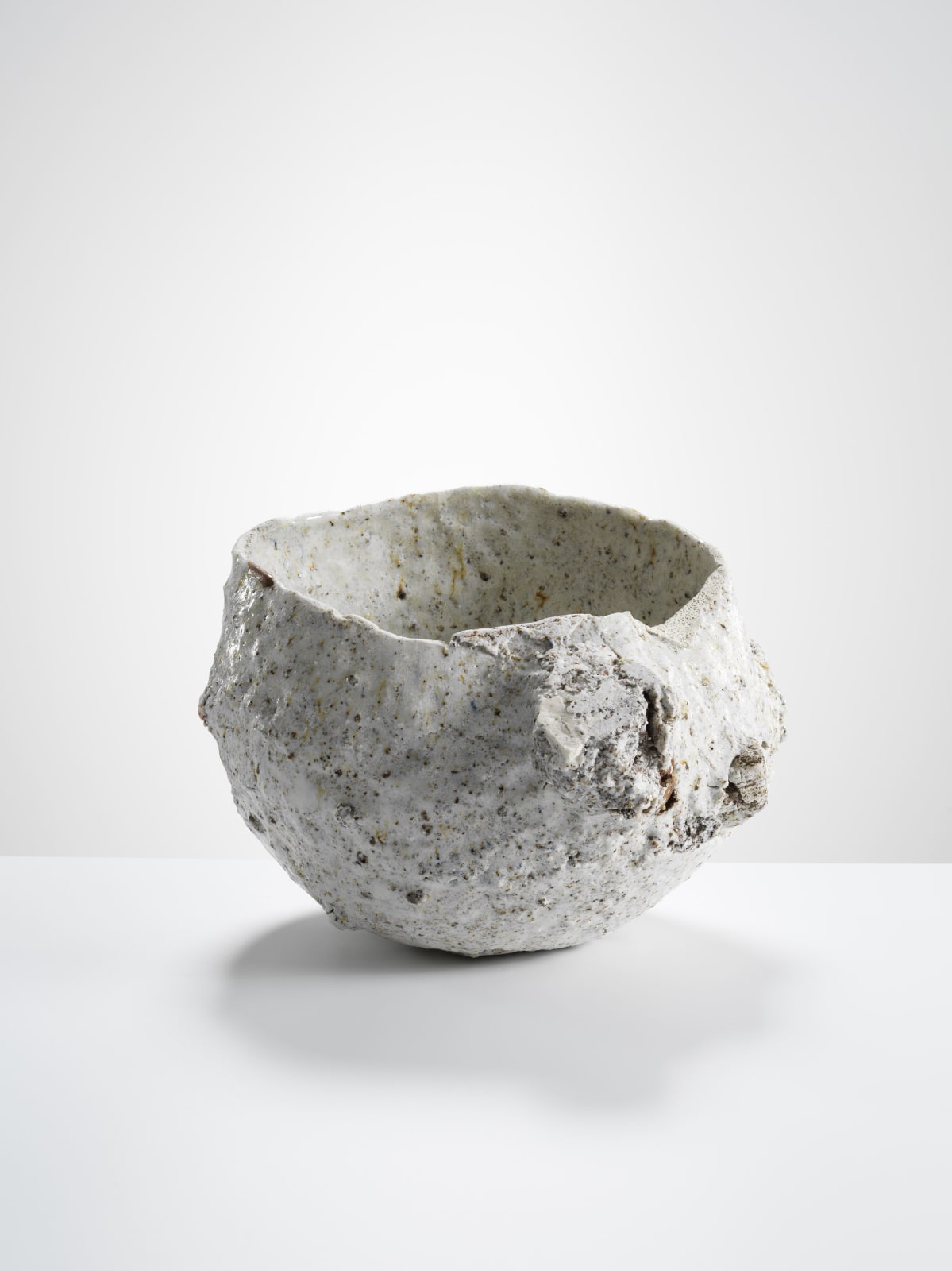 Aneta Regel, Raining stone (medium white), 2023