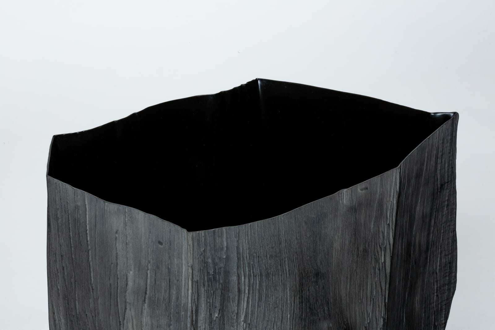 Kenji Honma, Contours of Past, 2022