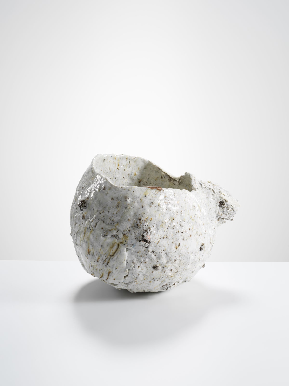 Aneta Regel, Raining stone (medium white), 2023